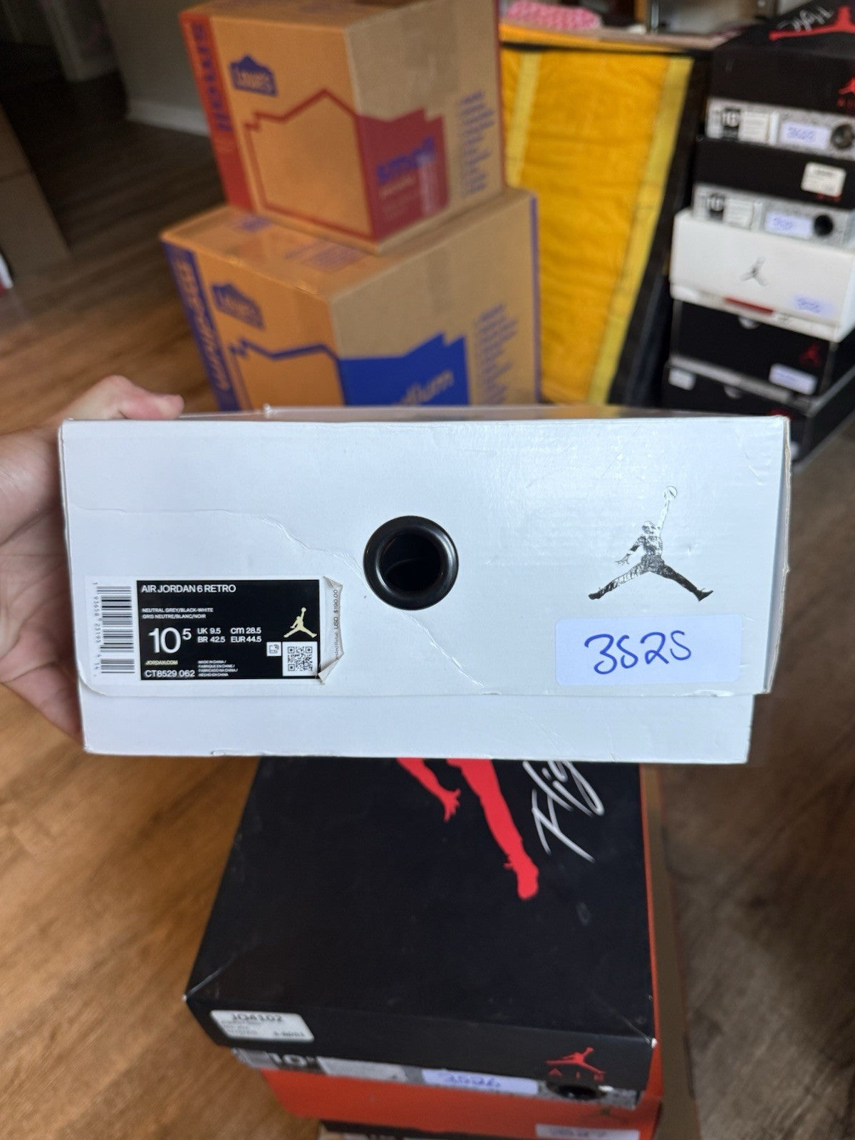 Size 10.5 - Air Jordan 6 Retro Hare