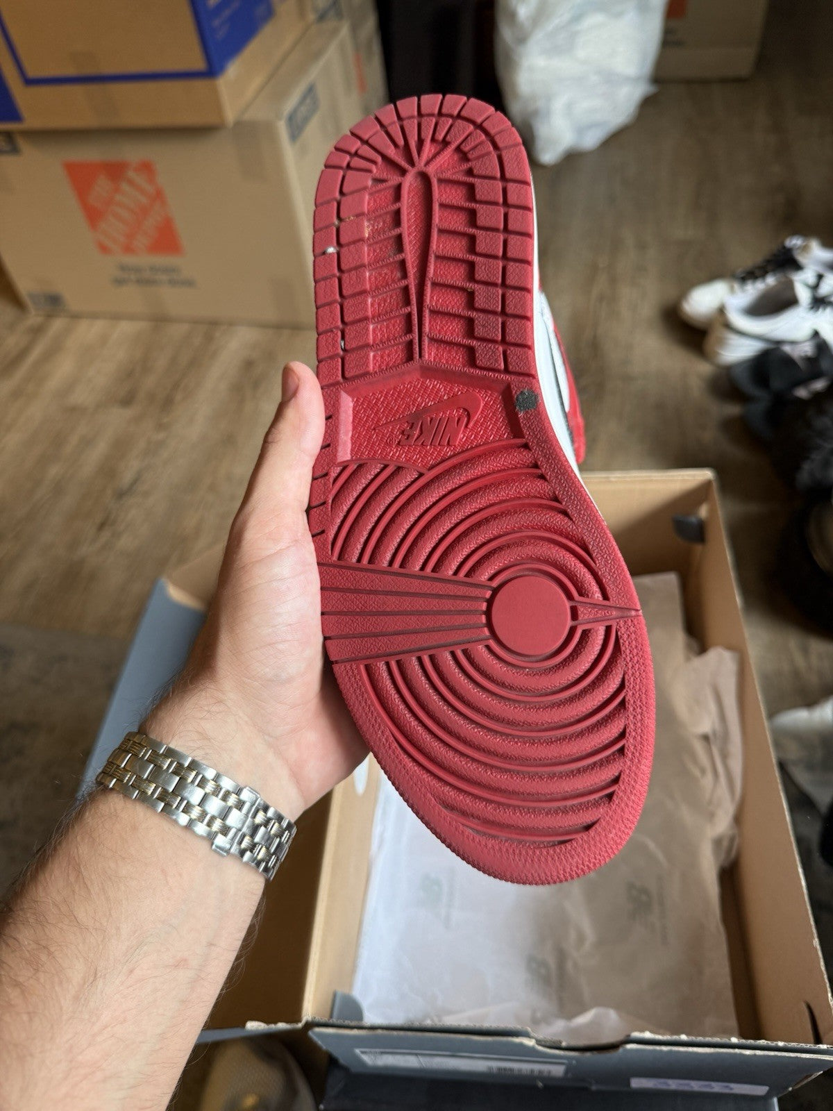 Size 8 - Jordan 1 Chicago (2015)