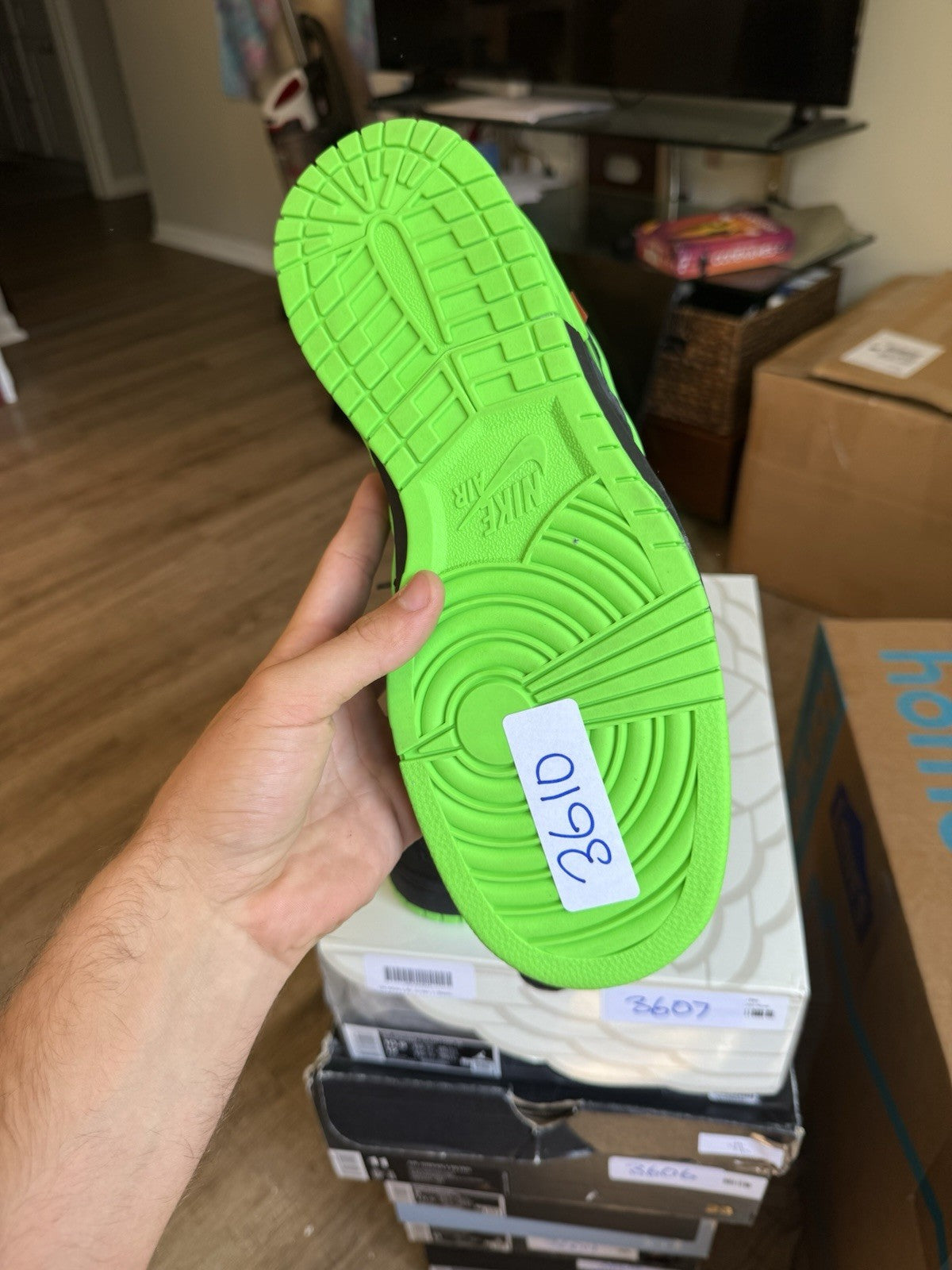Size 10.5 - Nike Air Rubber Dunk x Off-White Low Green Strike