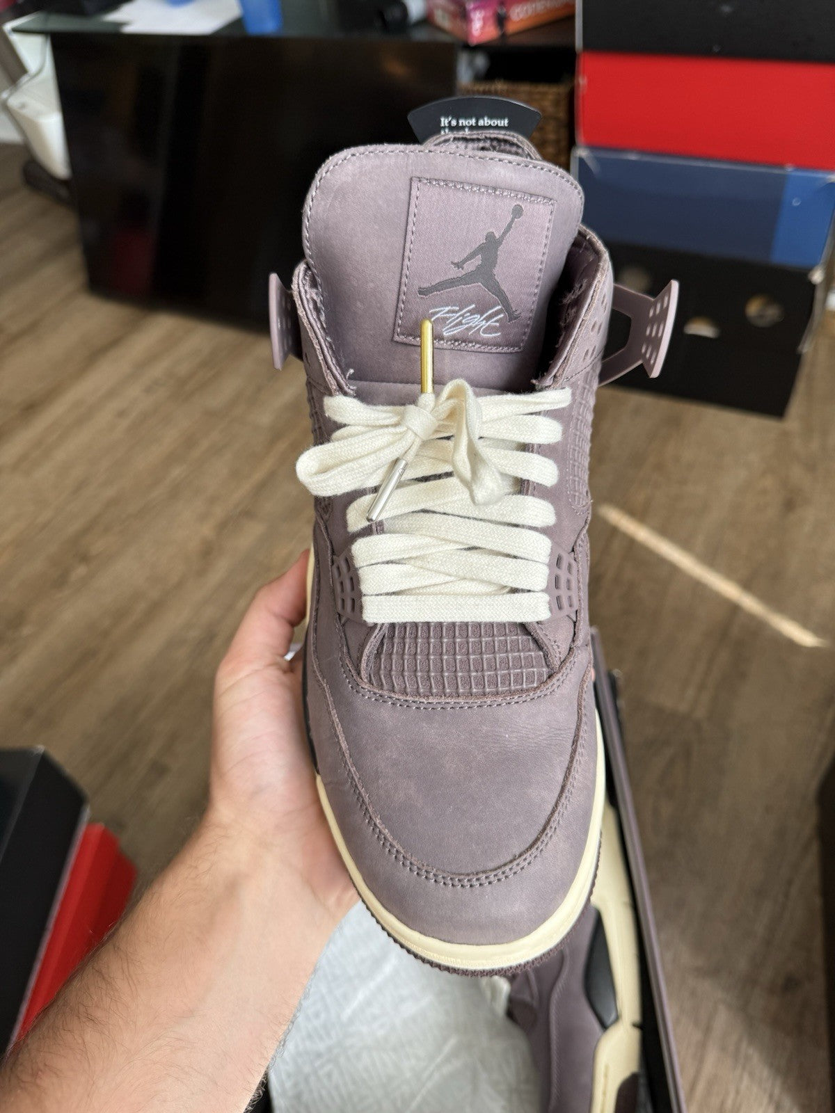 Size 10.5M - Jordan 4 Retro x A Ma Maniere Mid Violet Ore