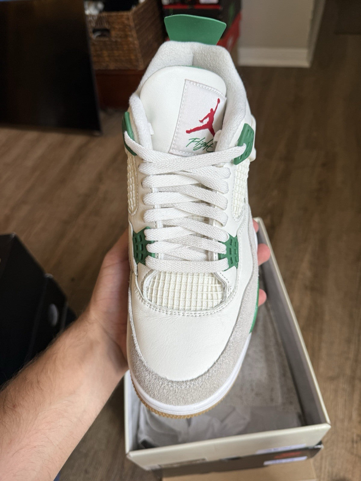 Size 9 - Jordan 4 Retro SP x Nike SB Mid Pine Green