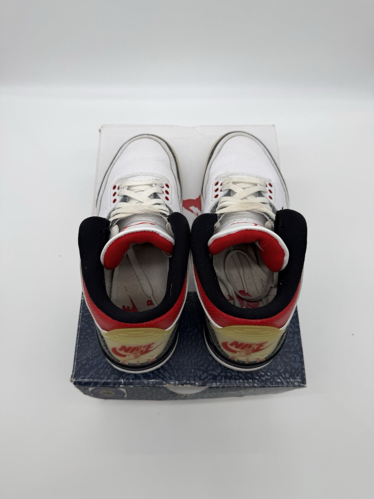 Size 8 - Jordan 3 Retro SE Fire Red Denim