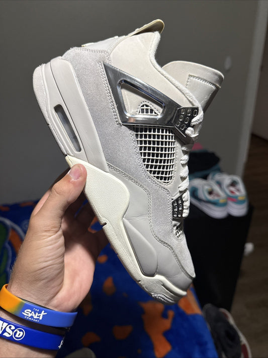 Size 9M/10.5W - Jordan 4 Retro Low Frozen Moments