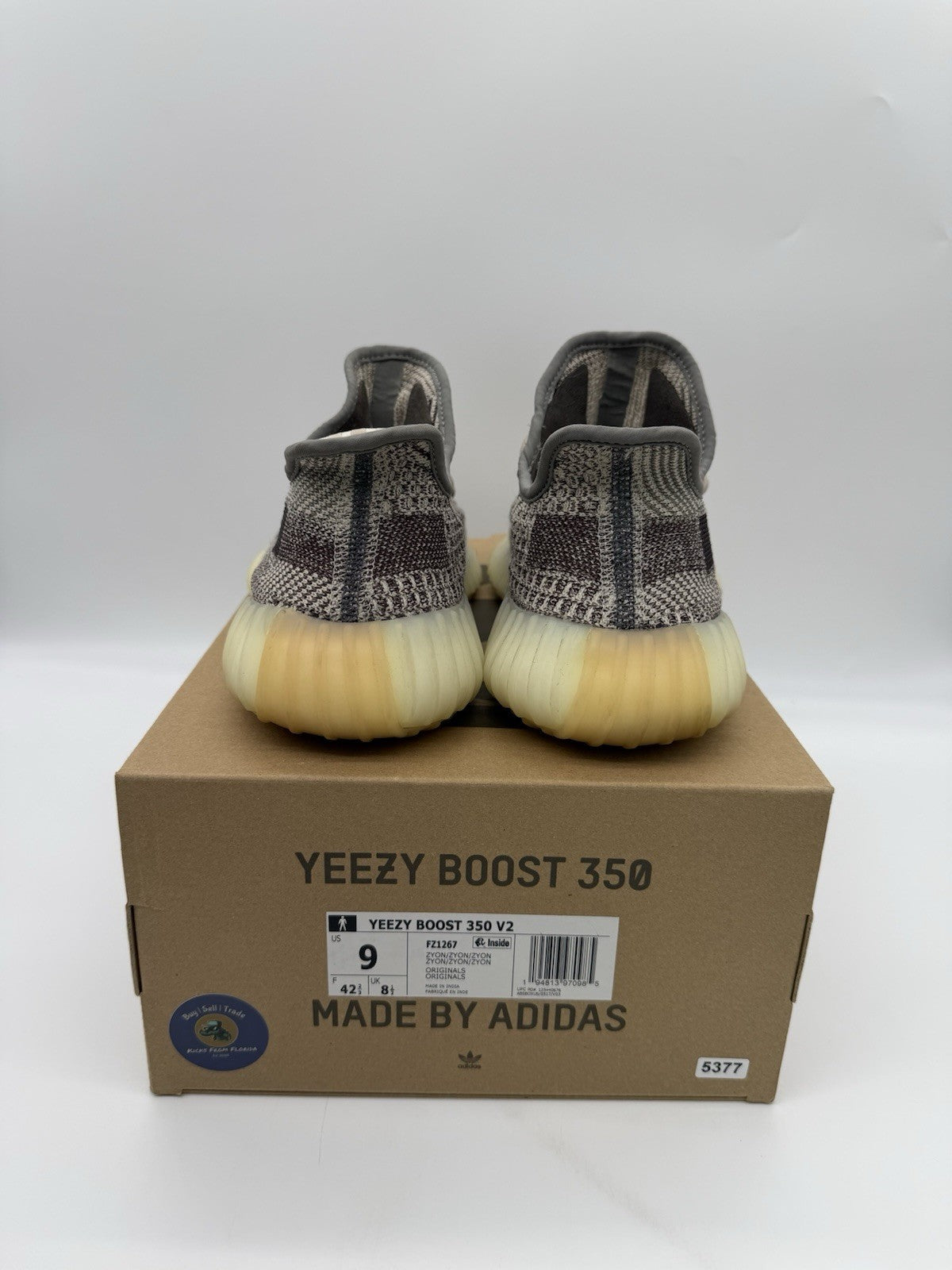 Size 9 - adidas Yeezy Boost 350 V2 Low Zyon