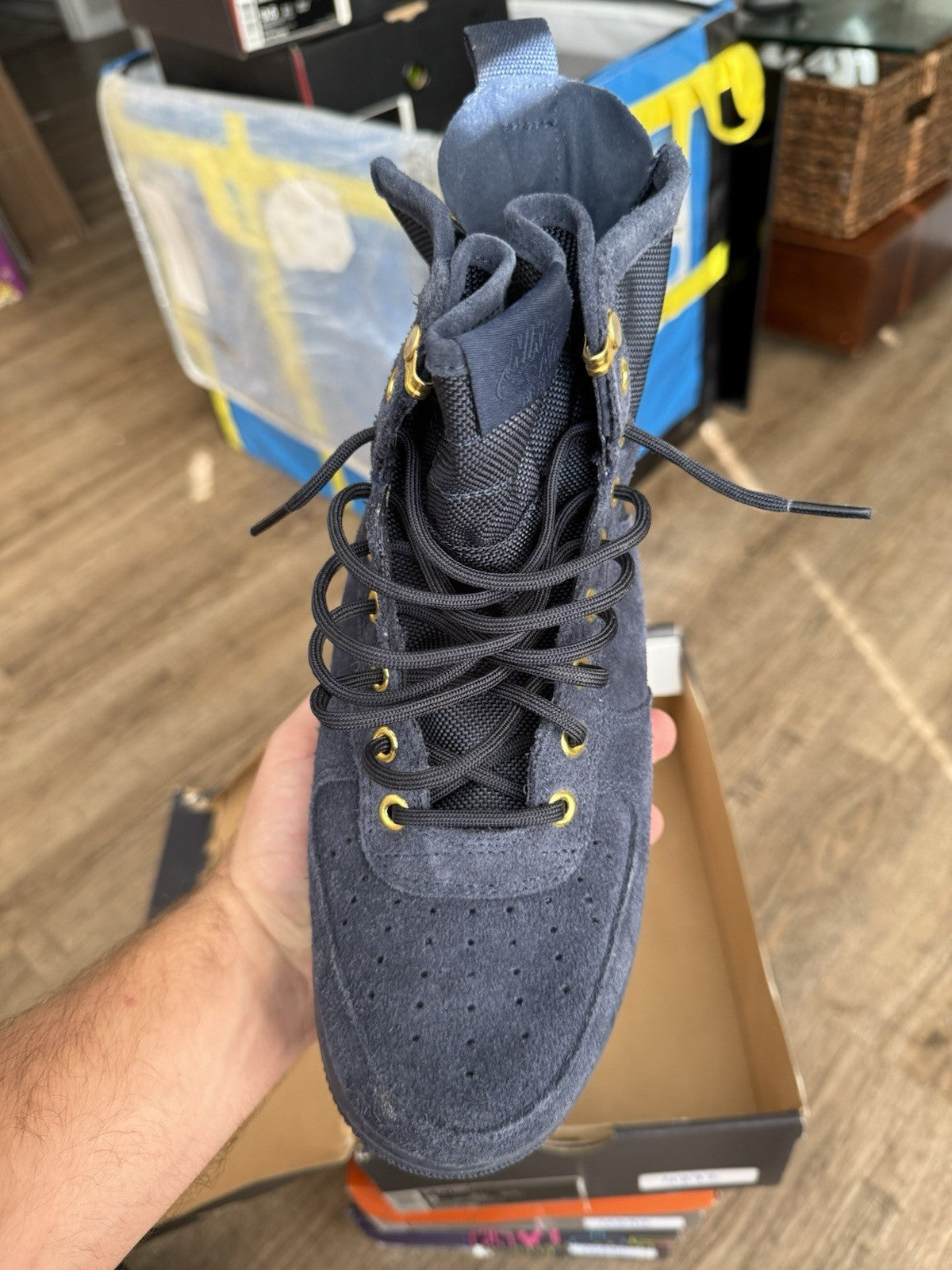 Size 9 - Air Force 1 Mid Obsidian Metallic Gold Utility