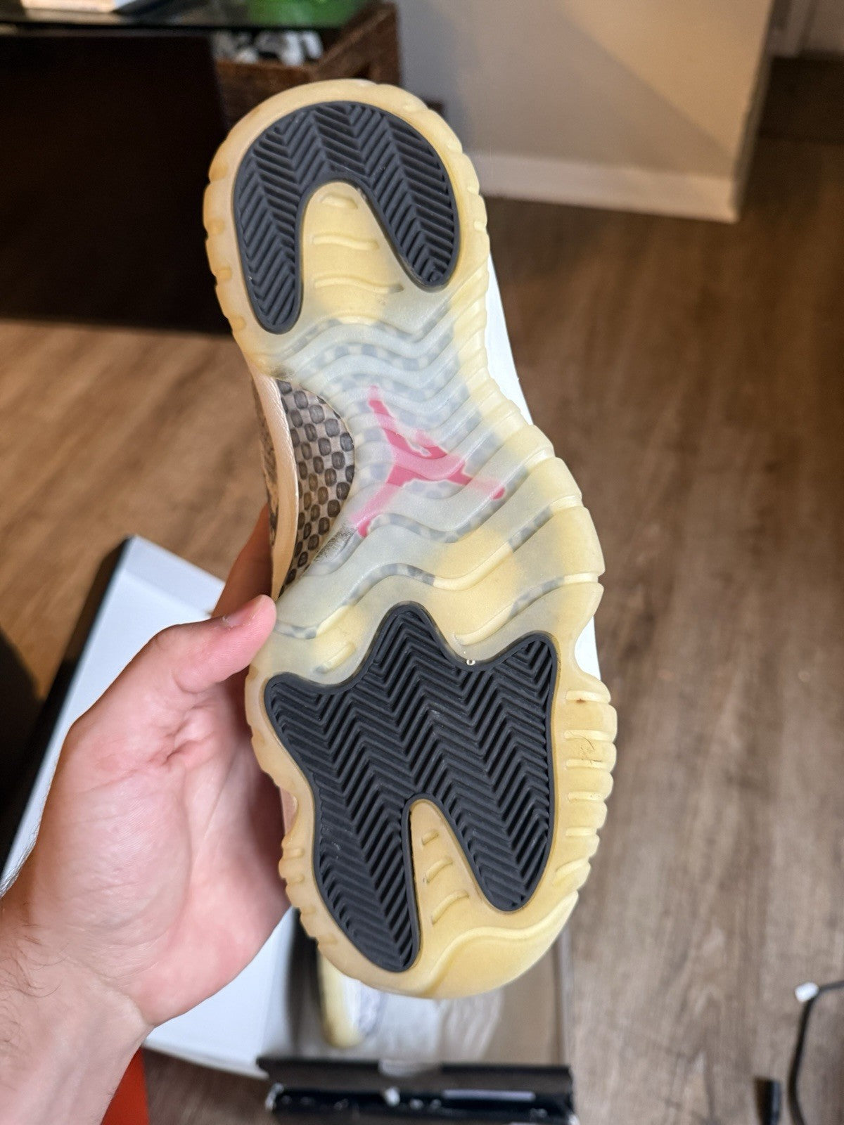 Size 8 - Jordan 11 Retro Low Light Bone Snakeskin