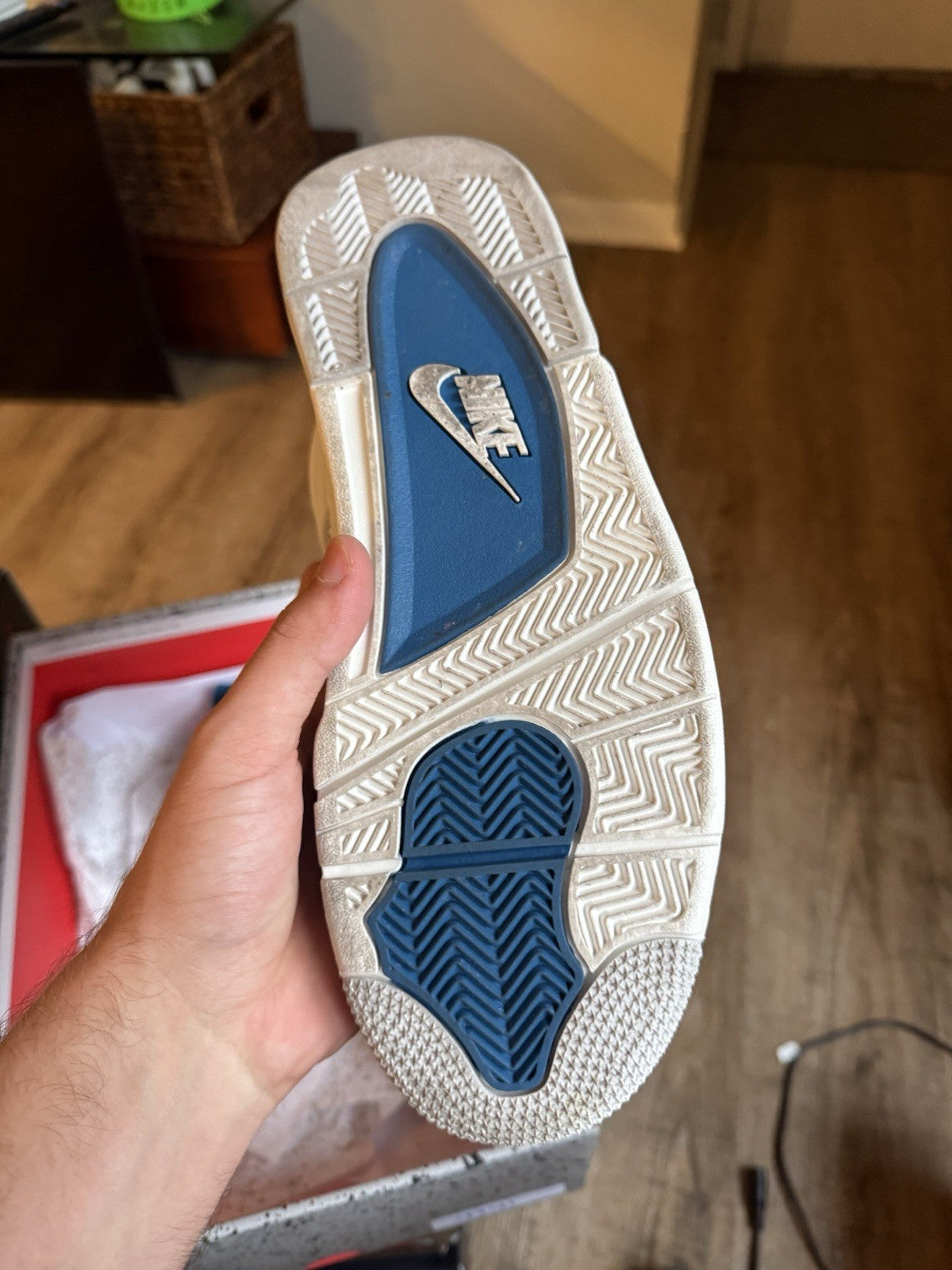 Size 9.5 - Jordan 4 Retro Military Blue (2024)