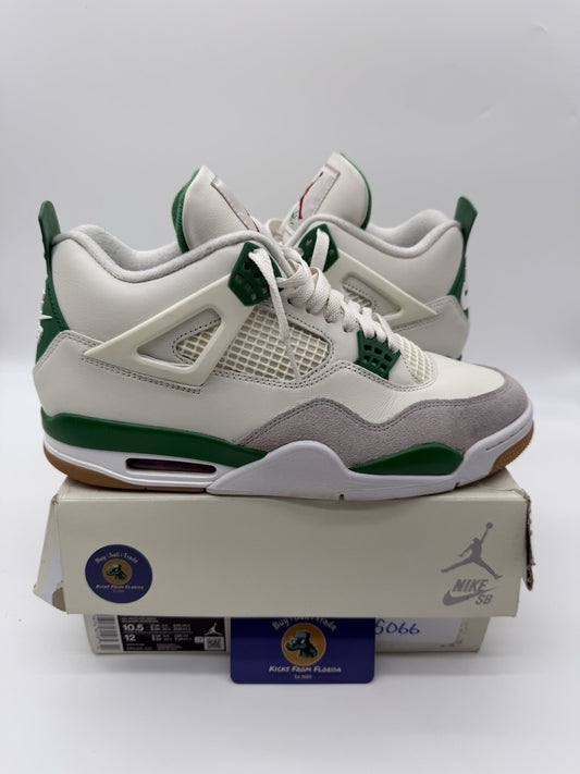 Size 10.5 - Jordan 4 Retro Pine Green SB