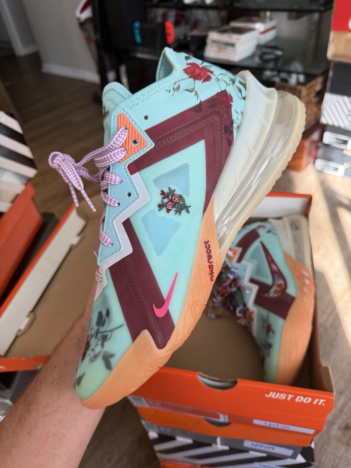 Size 10 - Lebron 18 Low Mimi Plange Daughters Floral