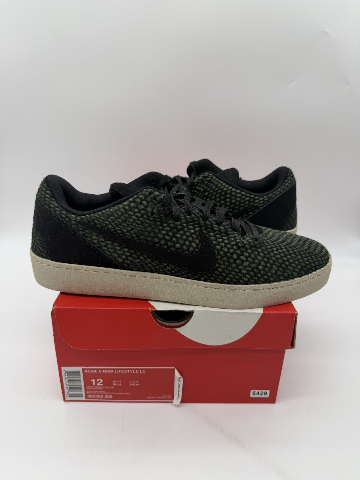 Size 12 - Nike Kobe 8 NSW Lifestyle LE Gorge Green/Black-Sail (Brand New)