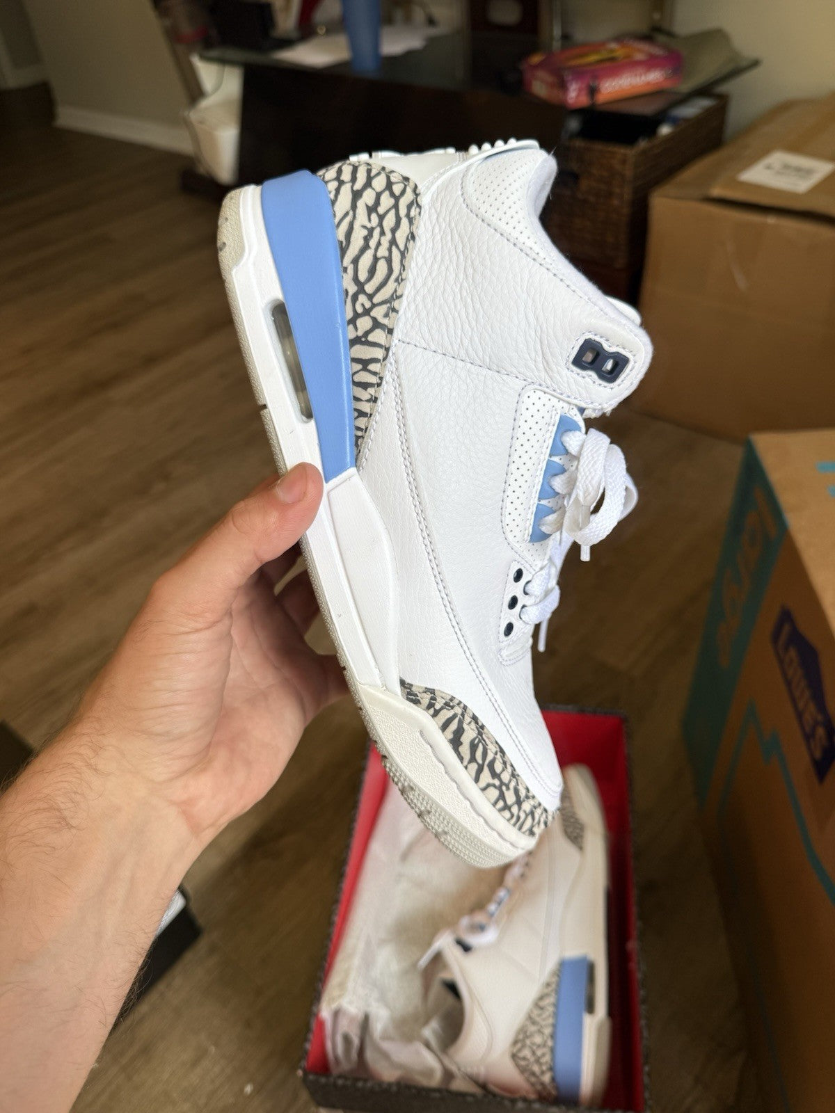 Size 8 - Jordan 3 Retro UNC