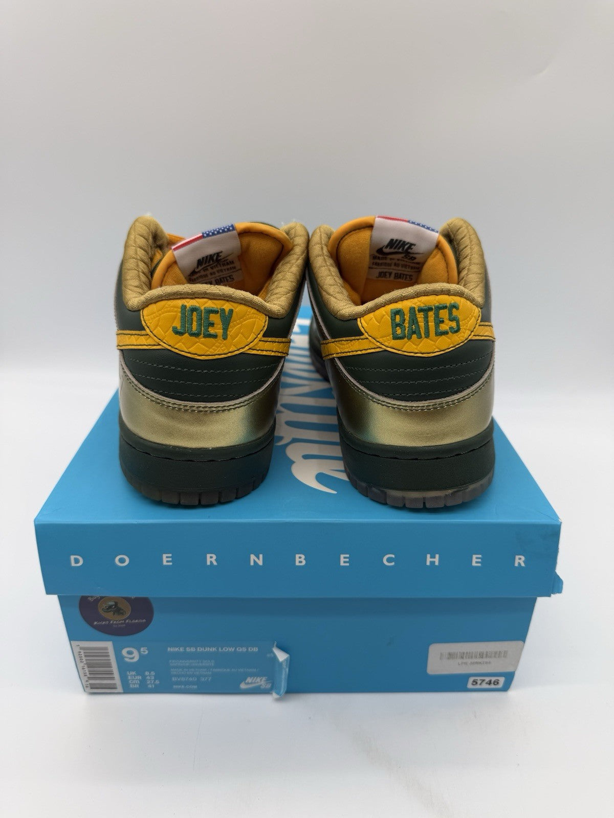 Size 9.5 - Nike SB Dunk Low Doernbecher 2018 (Brand New)