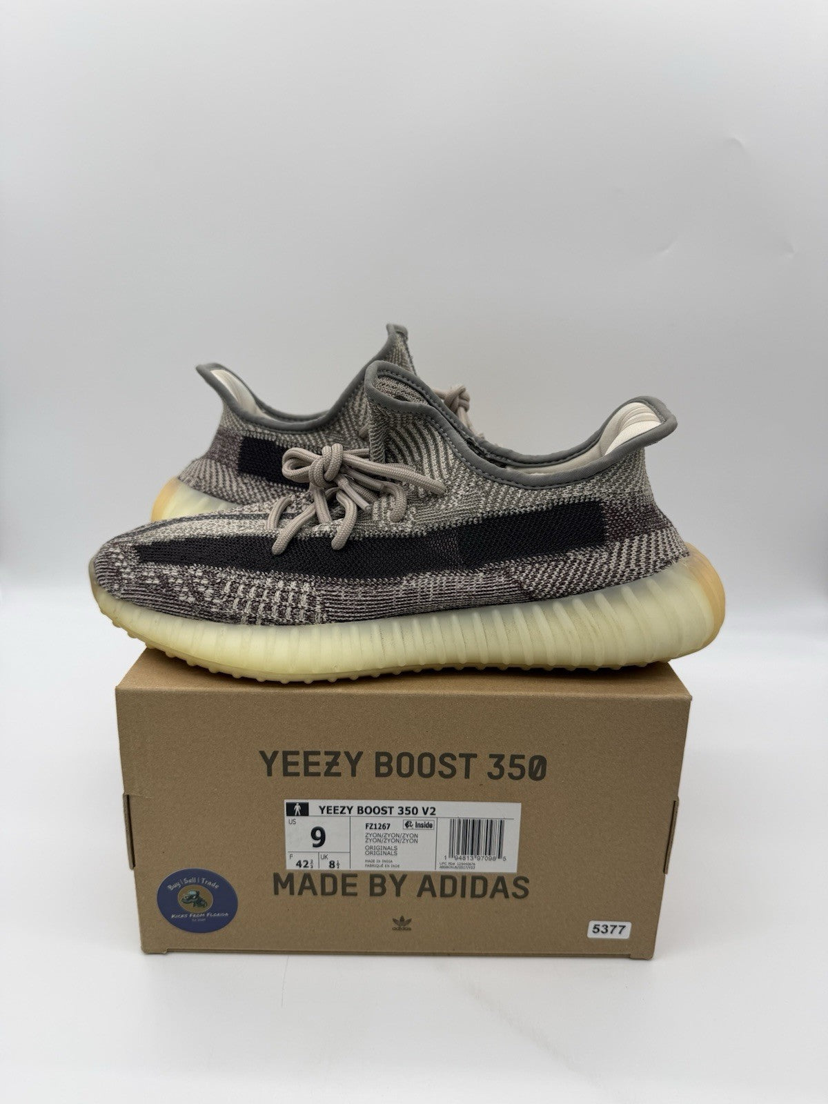 Size 9 - adidas Yeezy Boost 350 V2 Low Zyon