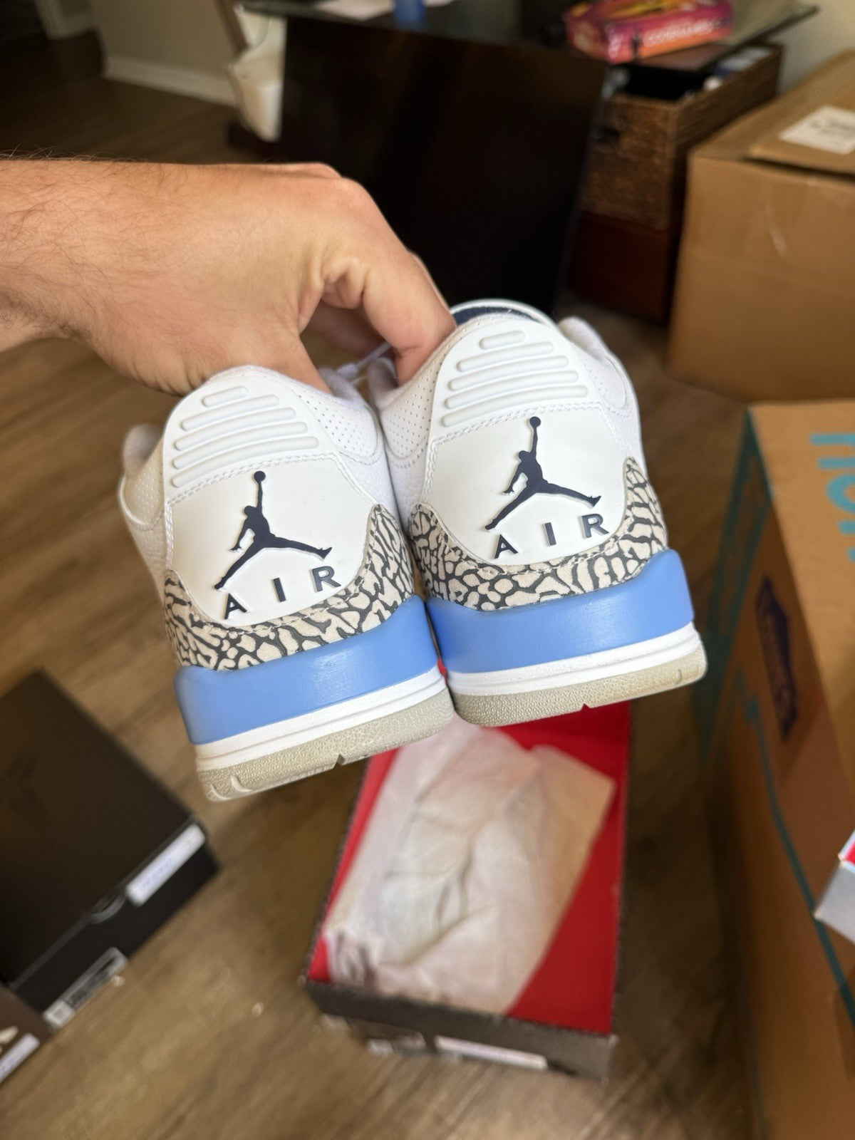 Size 8 - Jordan 3 Retro UNC