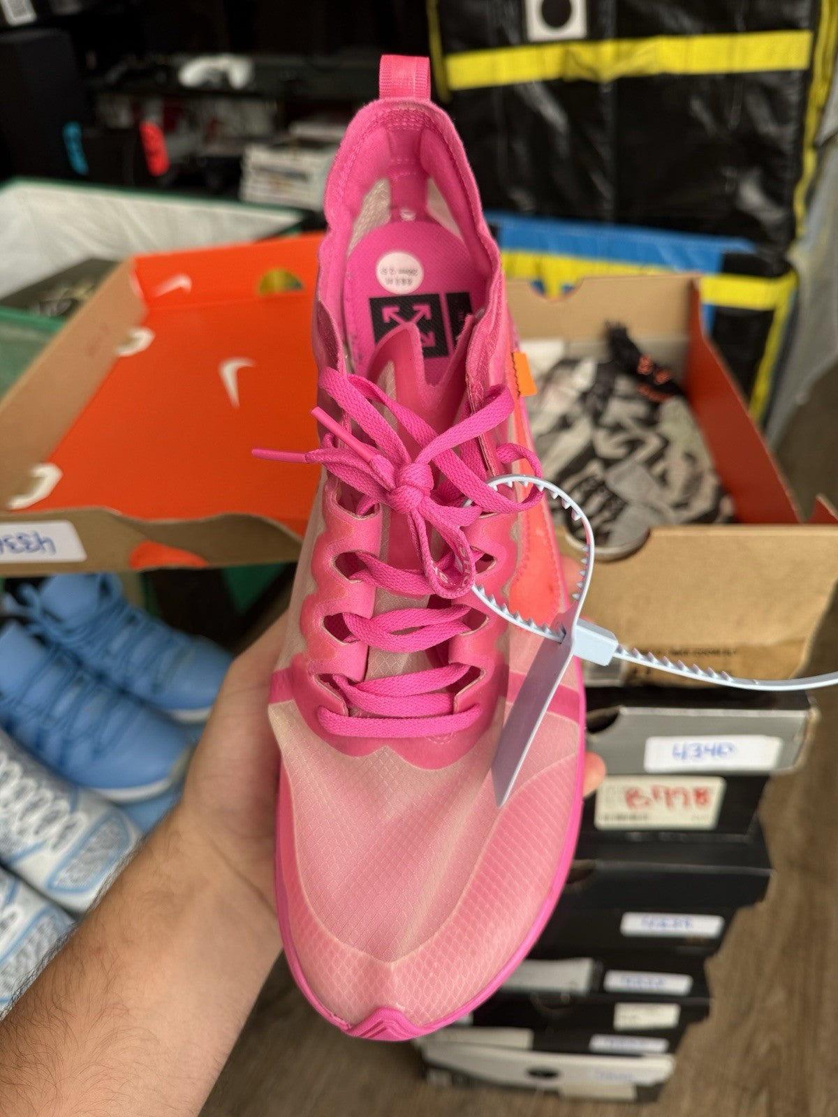 Size 11 - Nike Off-White x Zoom Fly SP Pink