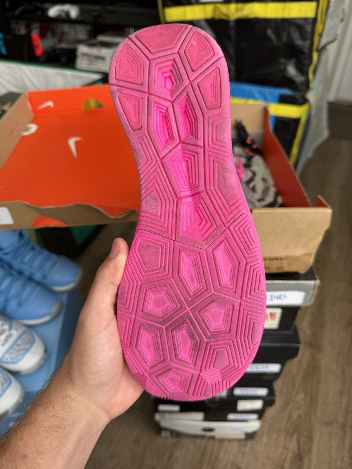 Size 11 - Nike Off-White x Zoom Fly SP Pink