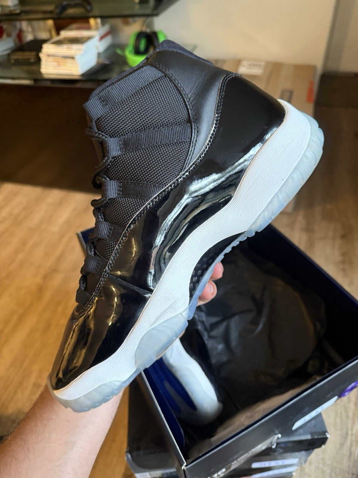 Size 10 - Jordan 11 Retro Space Jam (2016)
