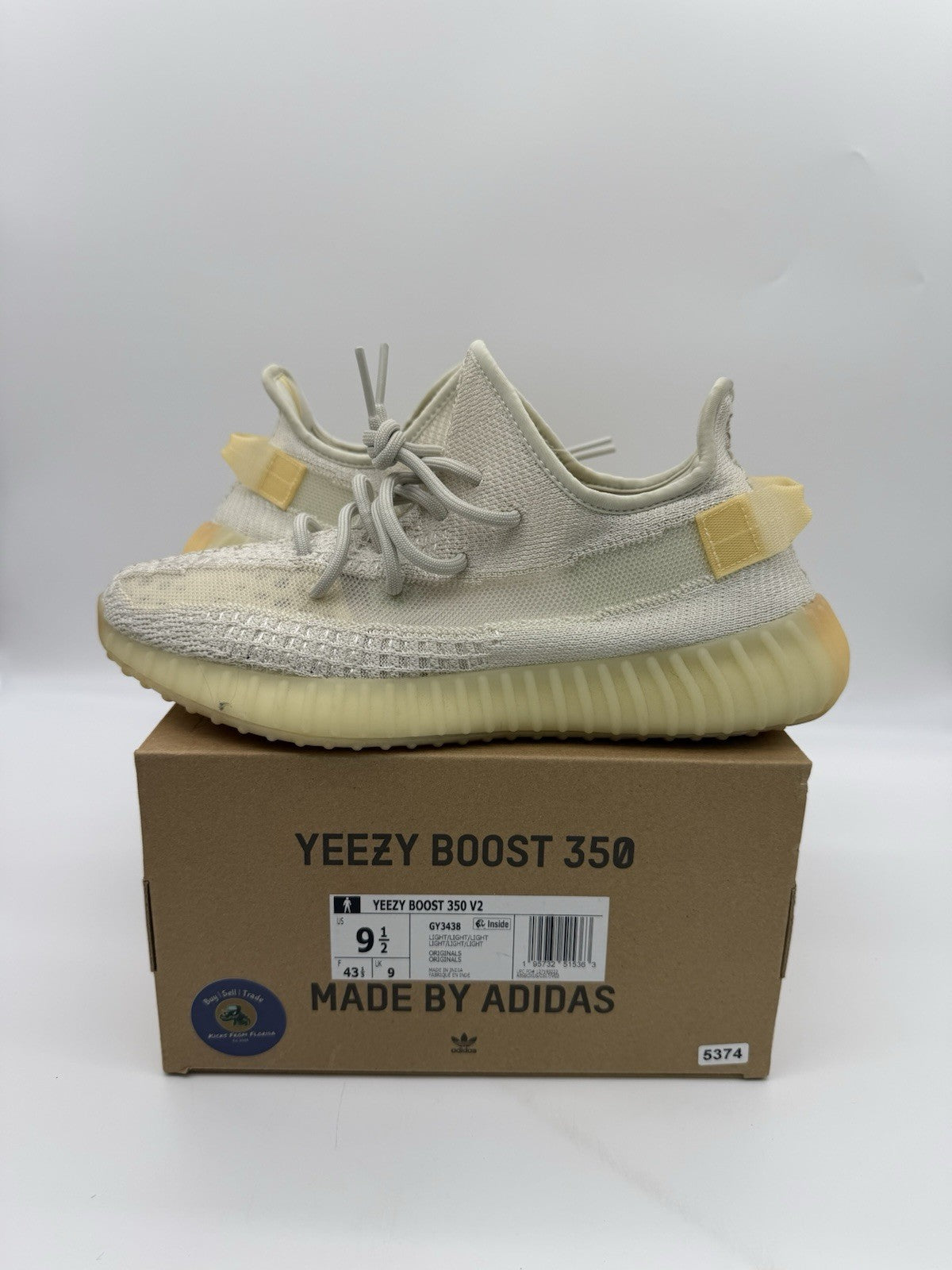 Size 9.5 - adidas Yeezy Boost 350 V2 Low Light