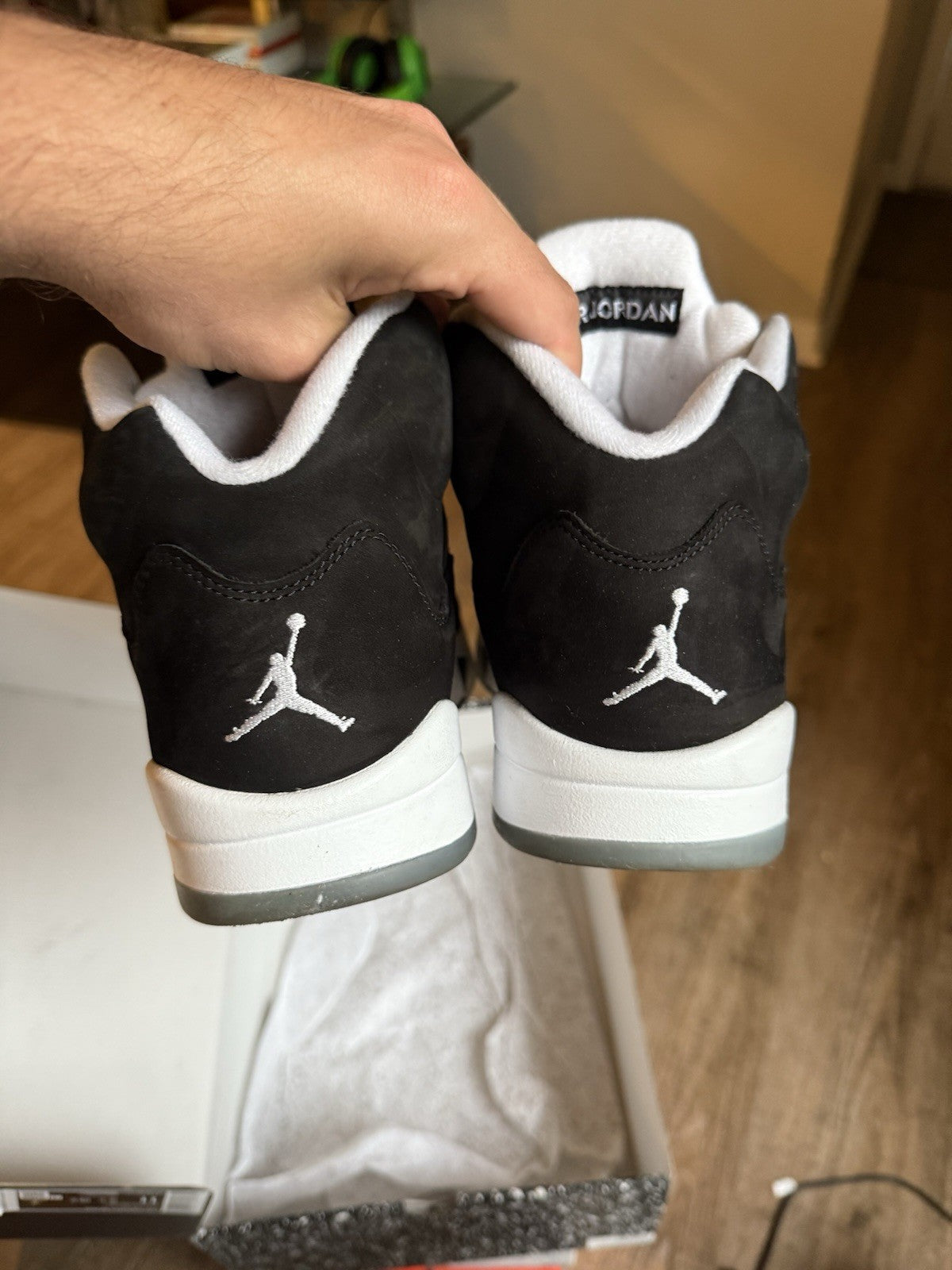 Size 11 - Jordan 5 Retro Mid Moonlight