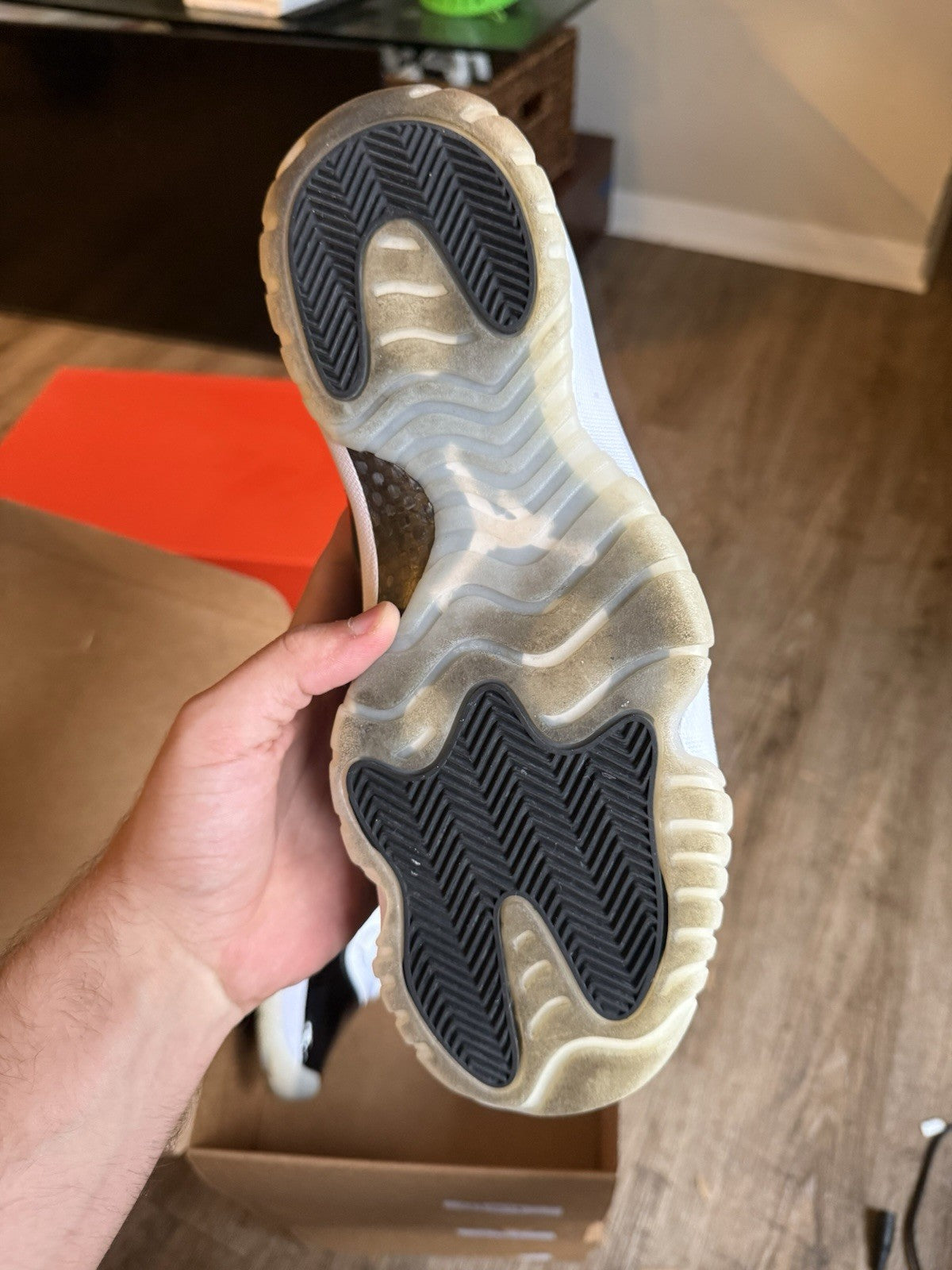 Size 9.5 - Jordan 11 Retro DMP Gratitude