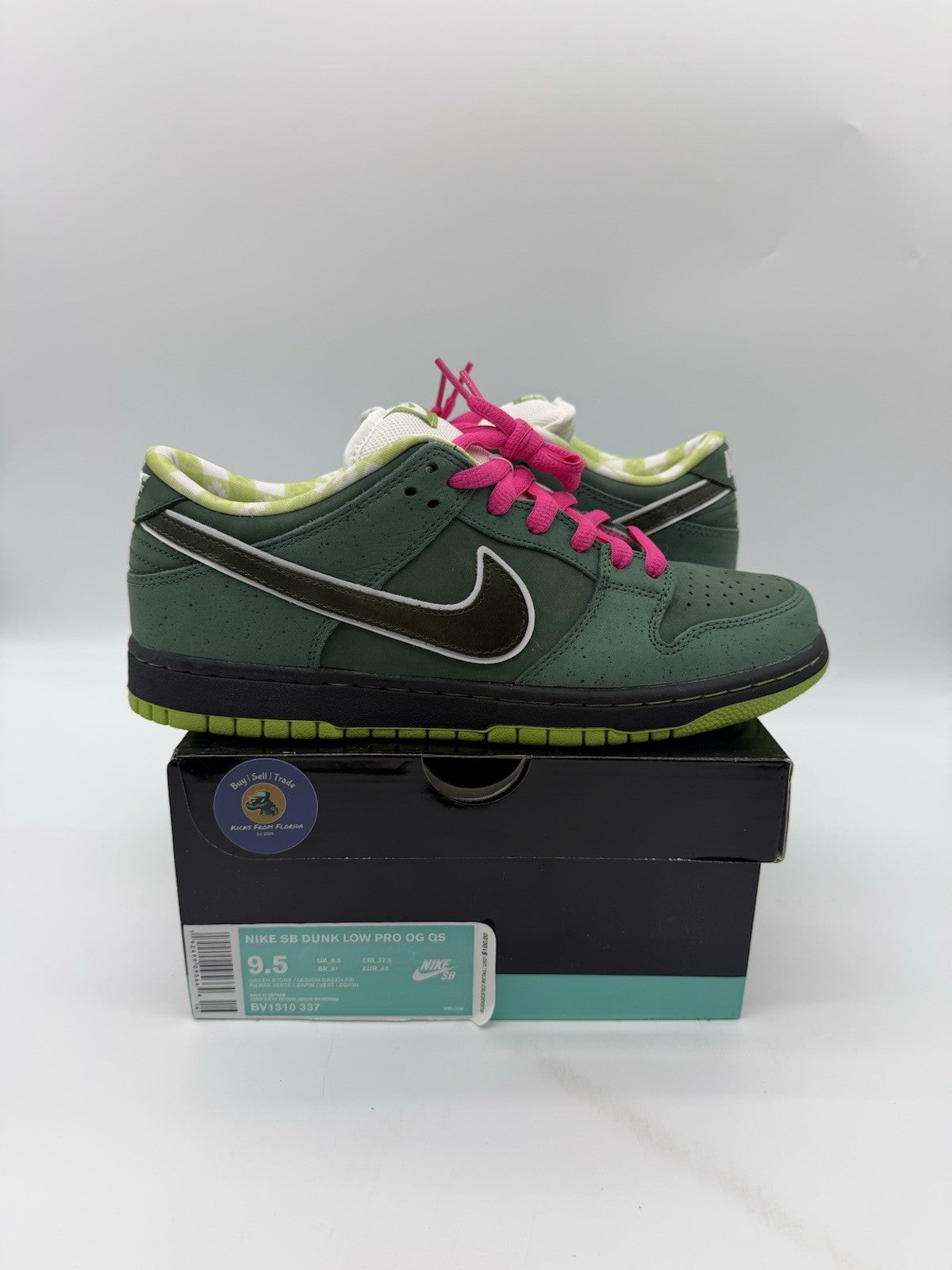 Size 9.5 - Concepts x Nike SB Dunk Low Premium Green Lobster Special Box (VNDS)