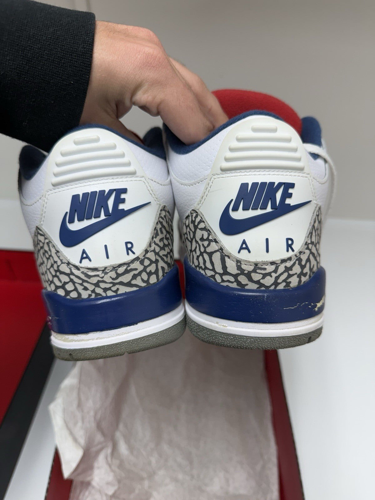 Size 8 - Jordan 3 Retro True Blue (2016) (Paint Cracking)