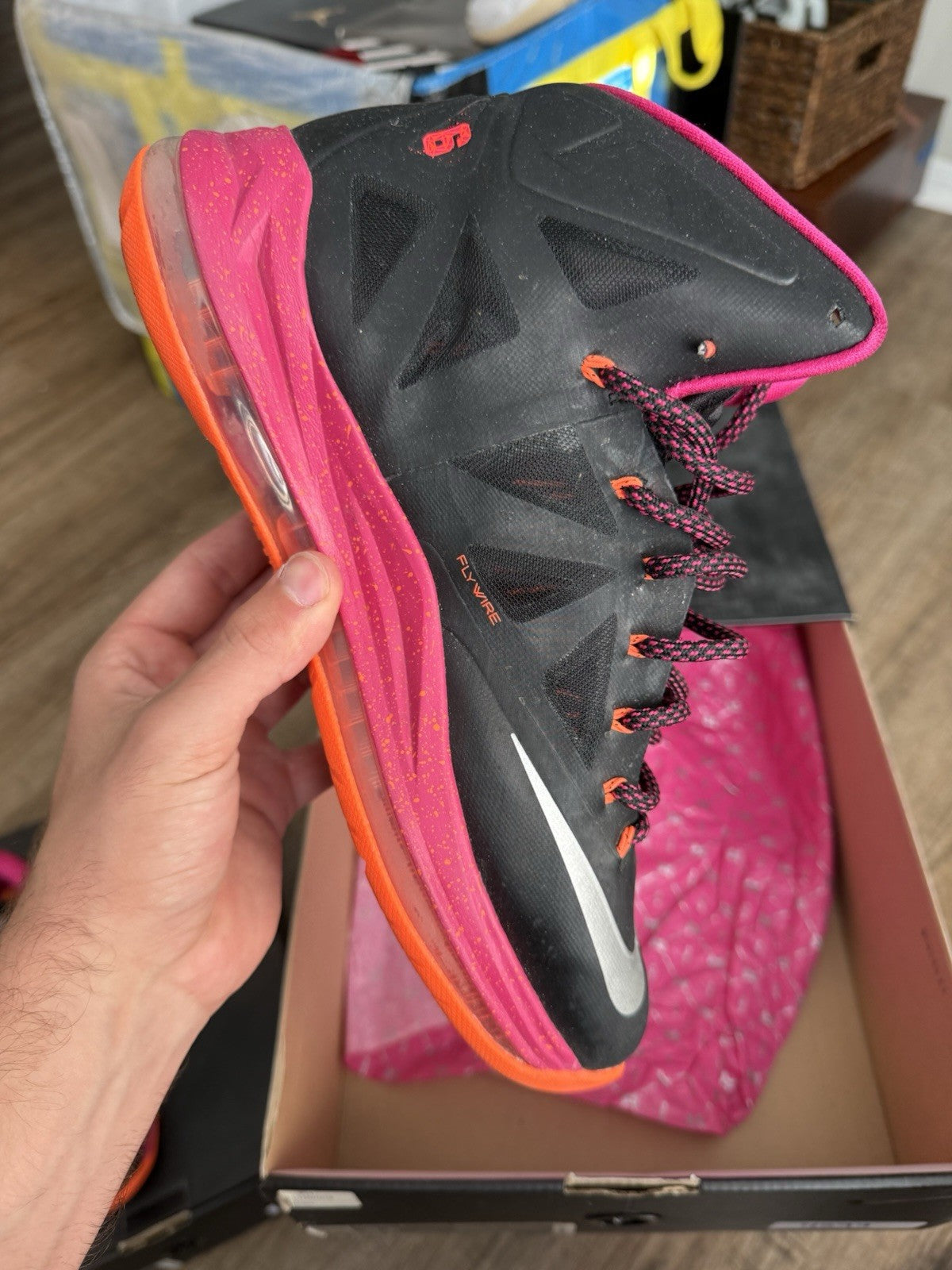 Size 9.5 - Nike Lebron 10 Floridian (damaged air unit)