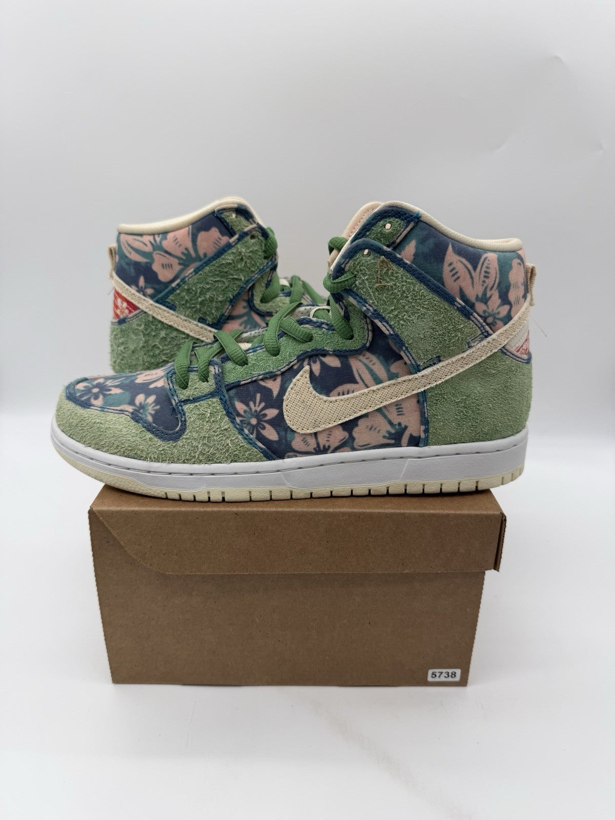 Size 9.5 - Nike SB Dunk High Hawaii 2021