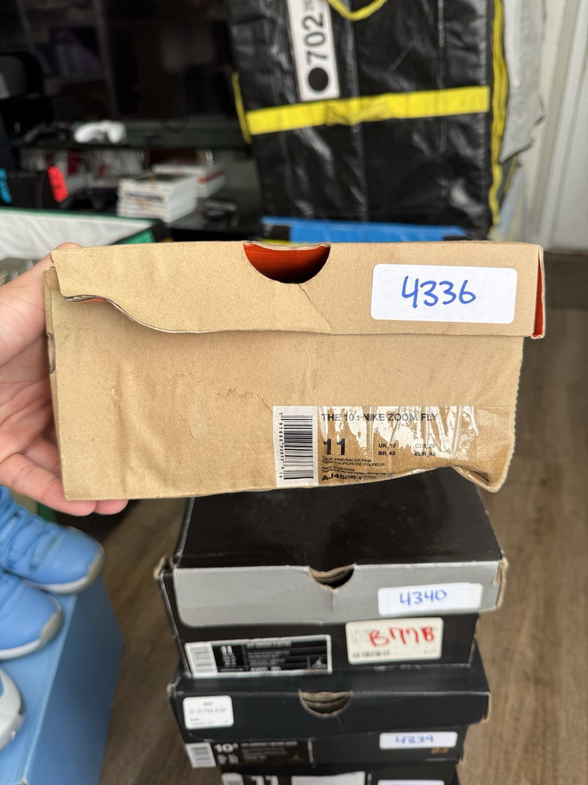 Size 11 - Nike Off-White x Zoom Fly SP Pink