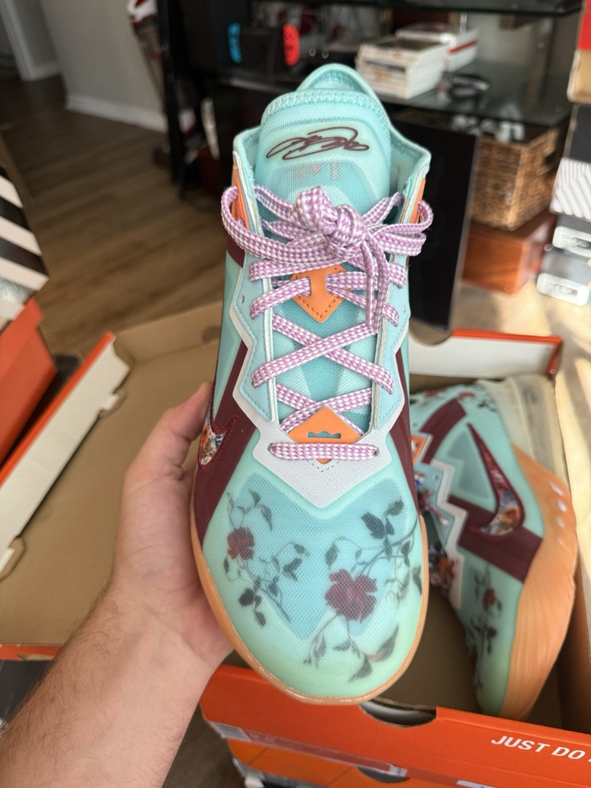 Size 10 - Lebron 18 Low Mimi Plange Daughters Floral