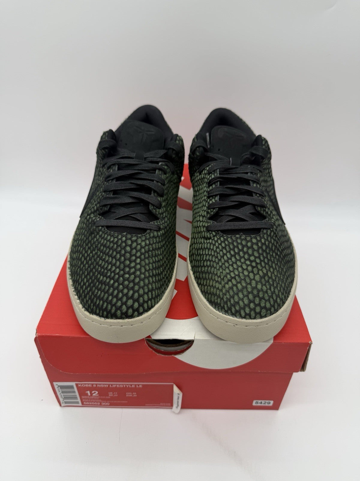 Size 12 - Nike Kobe 8 NSW Lifestyle LE Gorge Green/Black-Sail (Brand New)