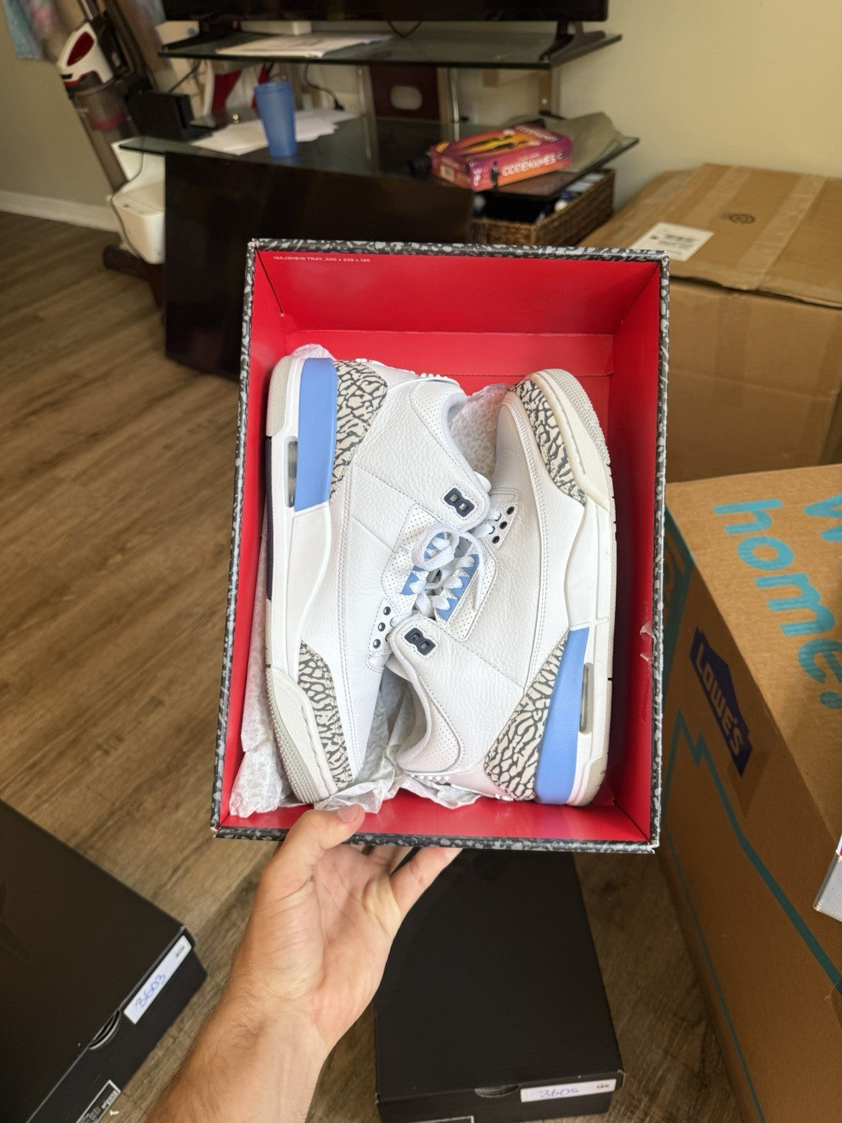 Size 8 - Jordan 3 Retro UNC