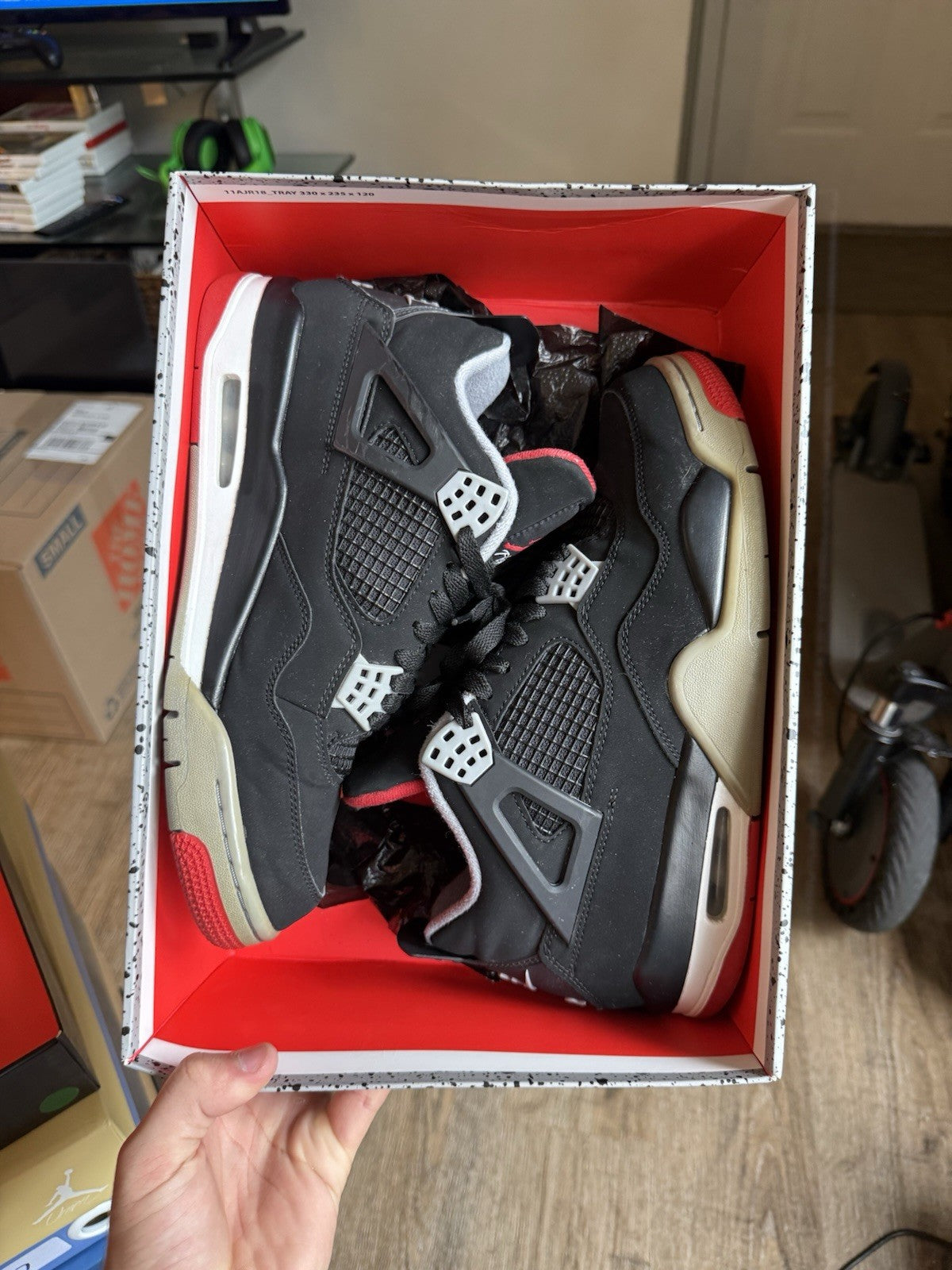 Size 9 - Jordan 4 Retro OG Mid Bred (2019)