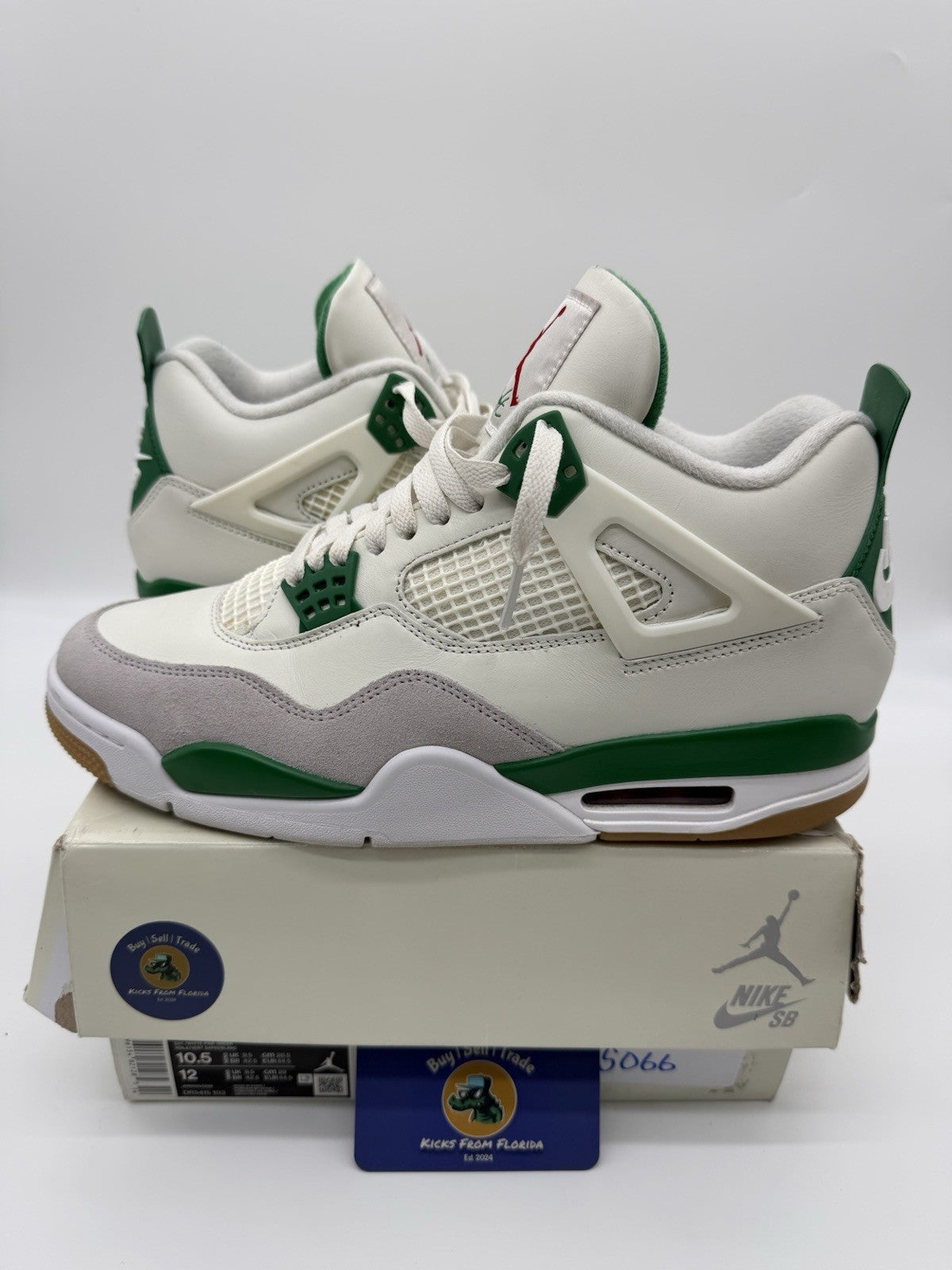 Size 10.5 - Jordan 4 Retro Pine Green SB