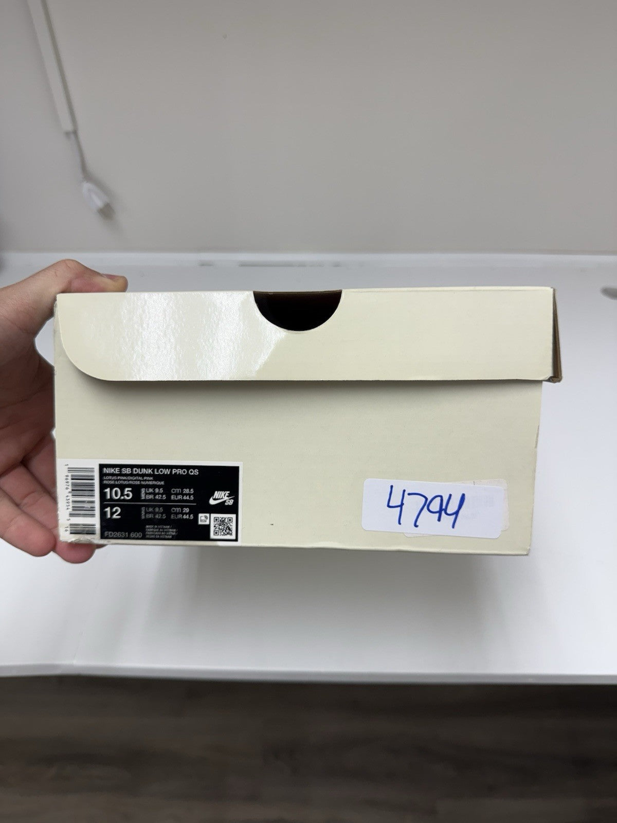 Size 10.5 - Nike SB Dunk Low Powerpuff Girls Blossom