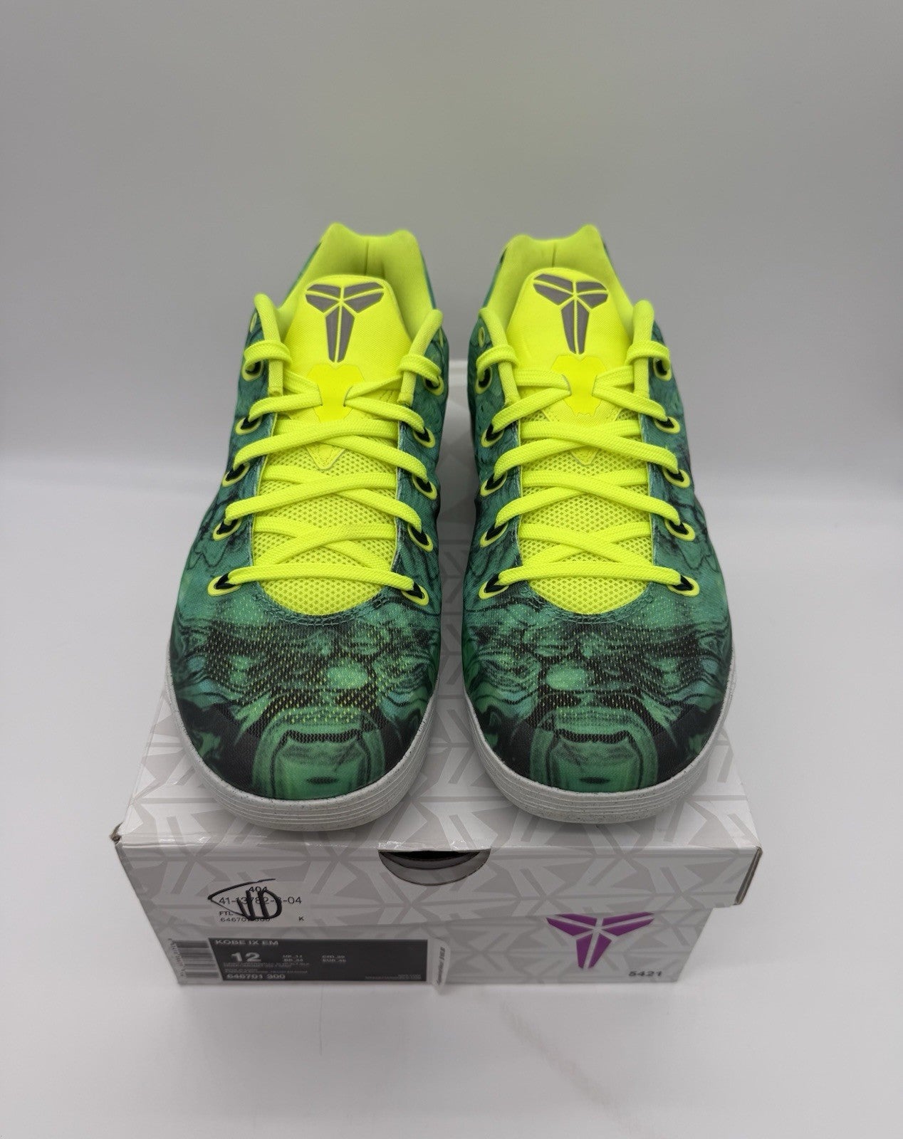 Size 12 - Nike Kobe 9 EM Low 2014 Easter