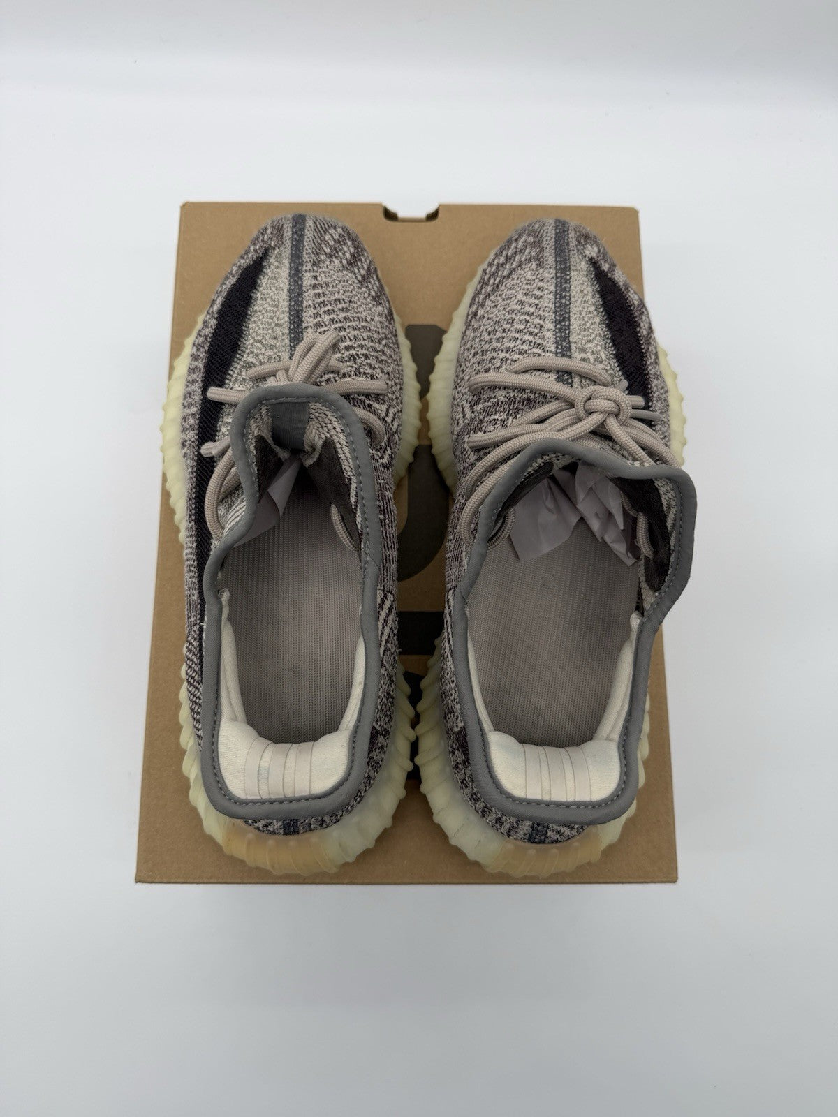 Size 9 - adidas Yeezy Boost 350 V2 Low Zyon