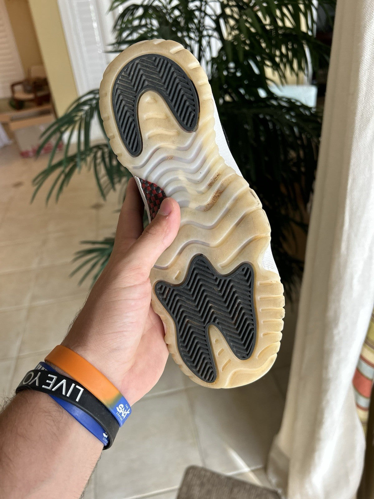 Size 5.5 - Jordan 11 Retro Low GS 72-10
