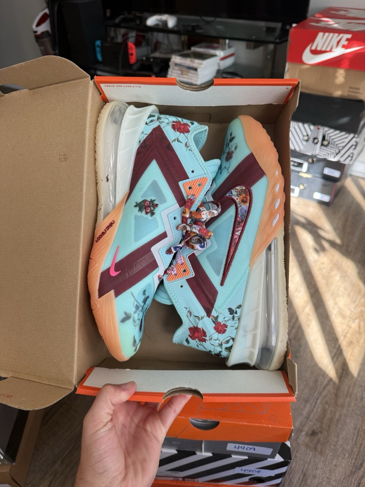 Size 10 - Lebron 18 Low Mimi Plange Daughters Floral