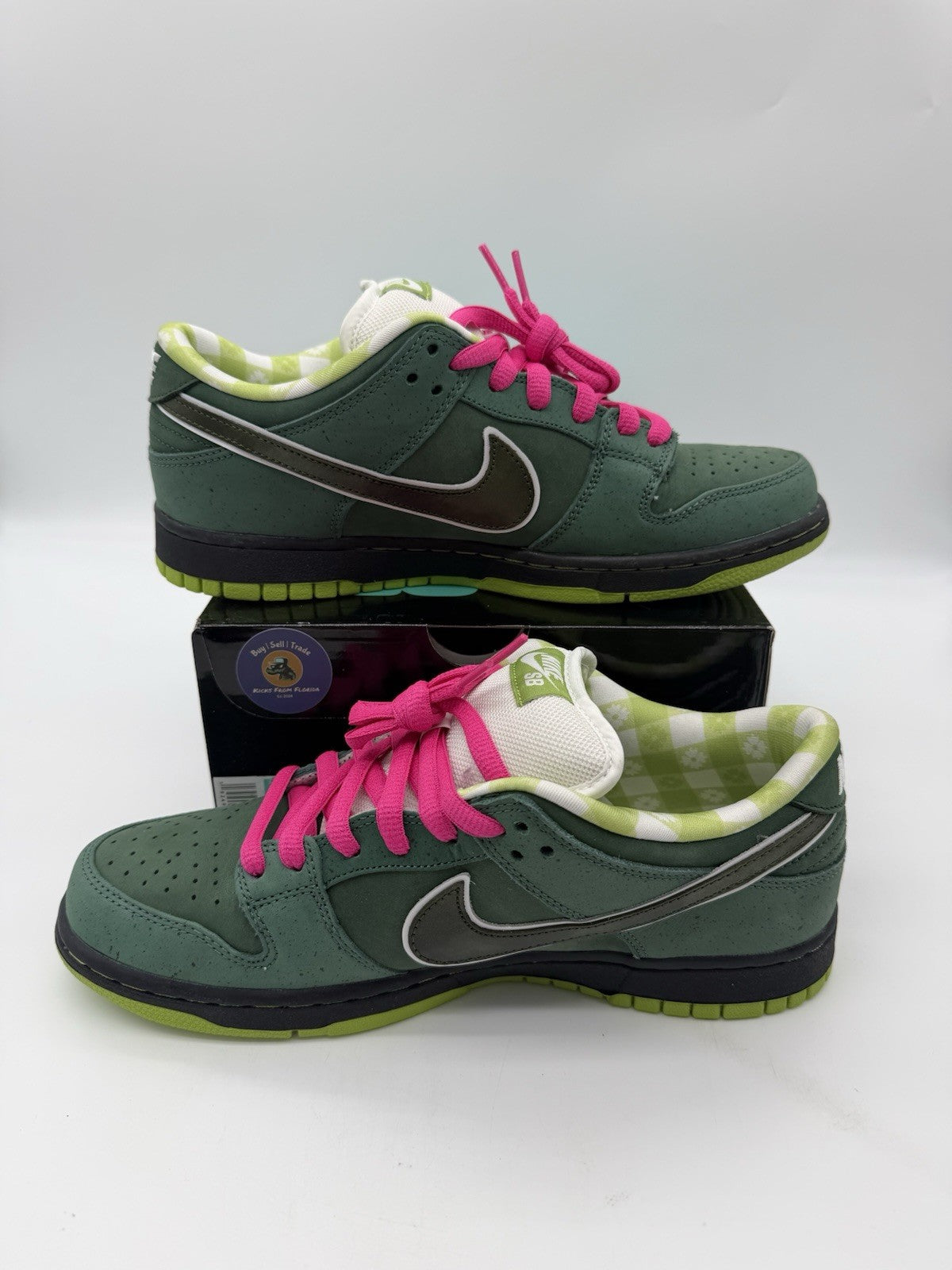 Size 9.5 - Concepts x Nike SB Dunk Low Premium Green Lobster Special Box (VNDS)