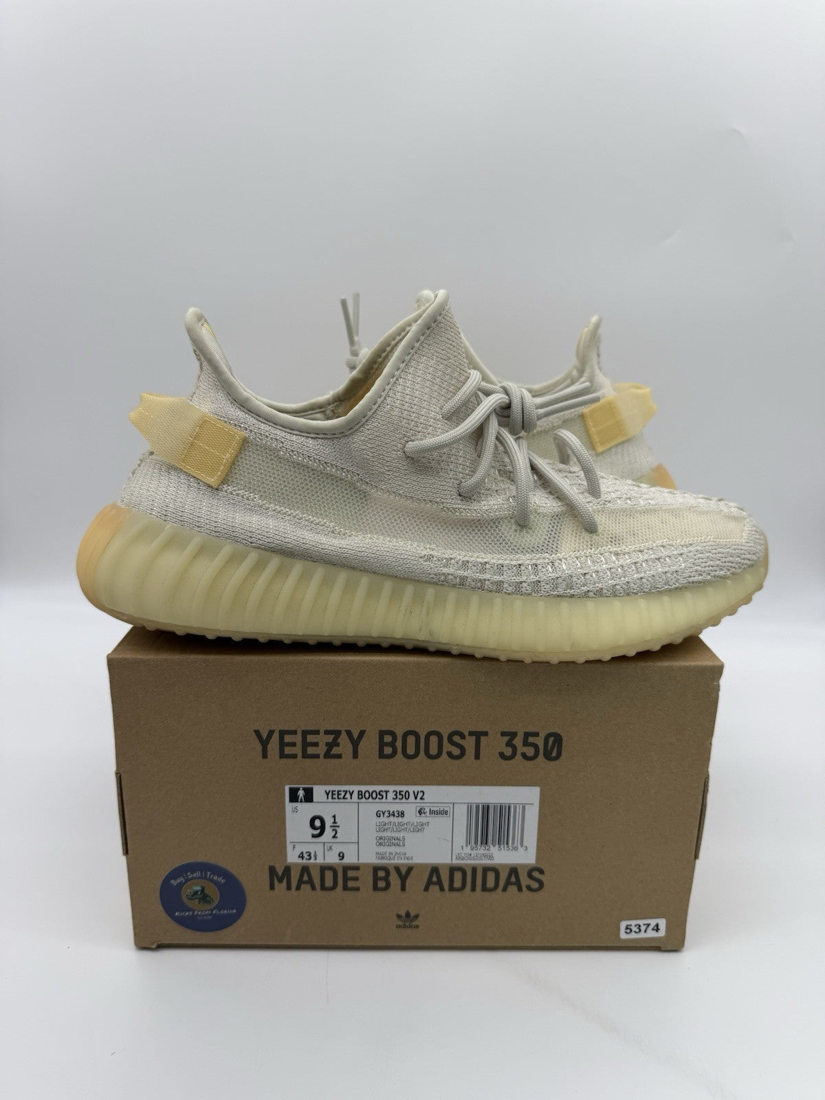 Size 9.5 - adidas Yeezy Boost 350 V2 Low Light