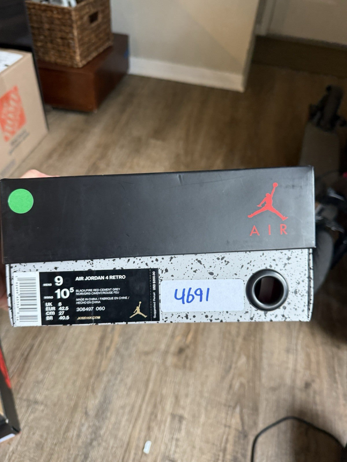 Size 9 - Jordan 4 Retro OG Mid Bred (2019)