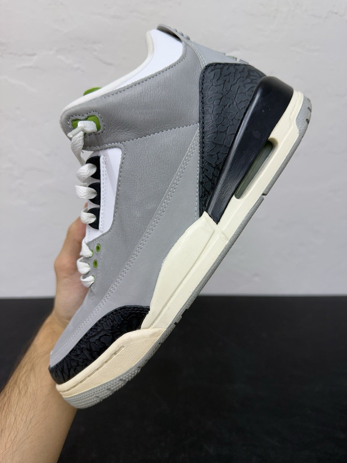 Size 10 - Jordan 3 Retro Chlorophyll