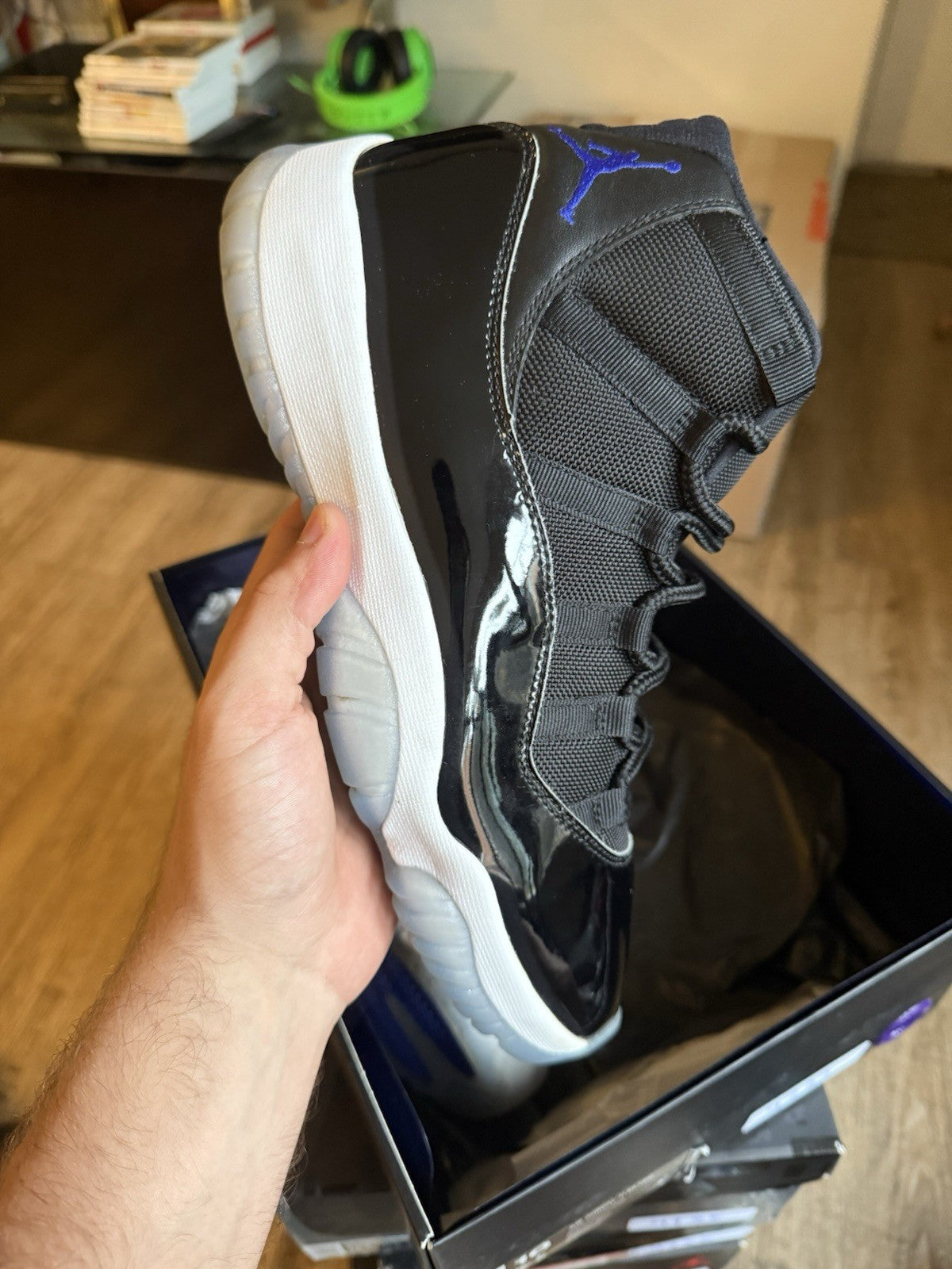 Size 10 - Jordan 11 Retro Space Jam (2016)