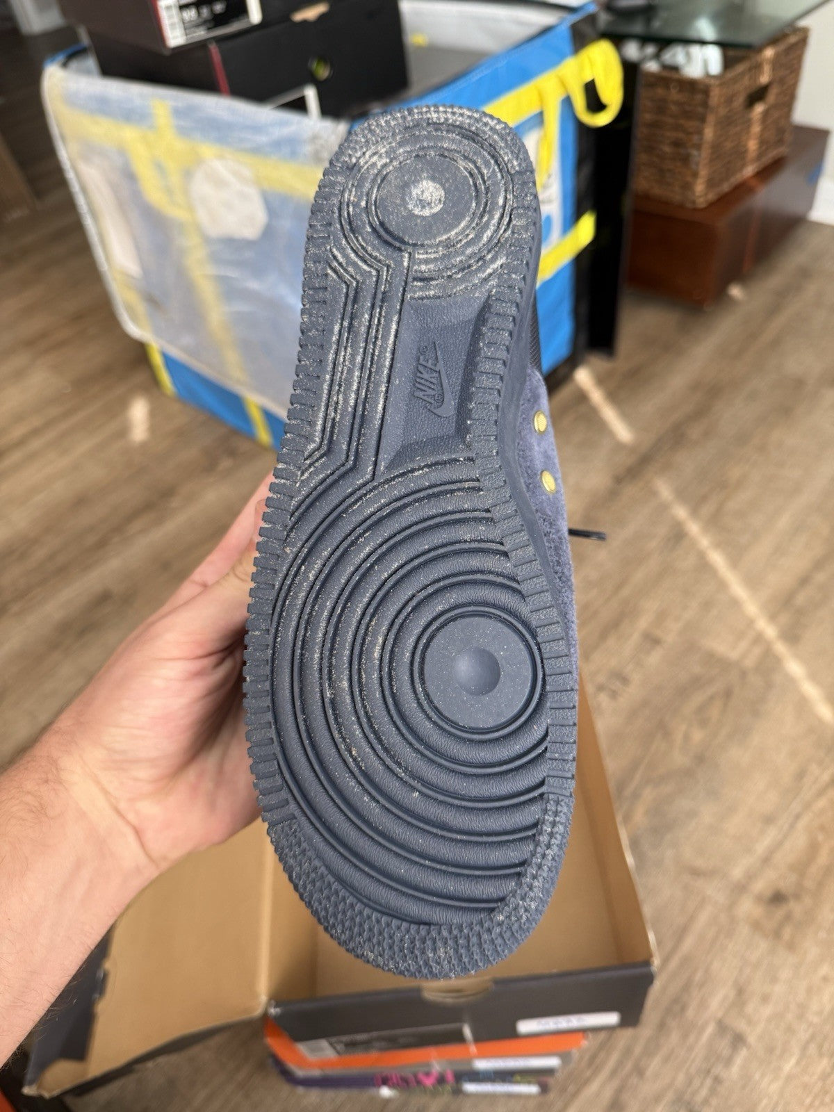 Size 9 - Air Force 1 Mid Obsidian Metallic Gold Utility