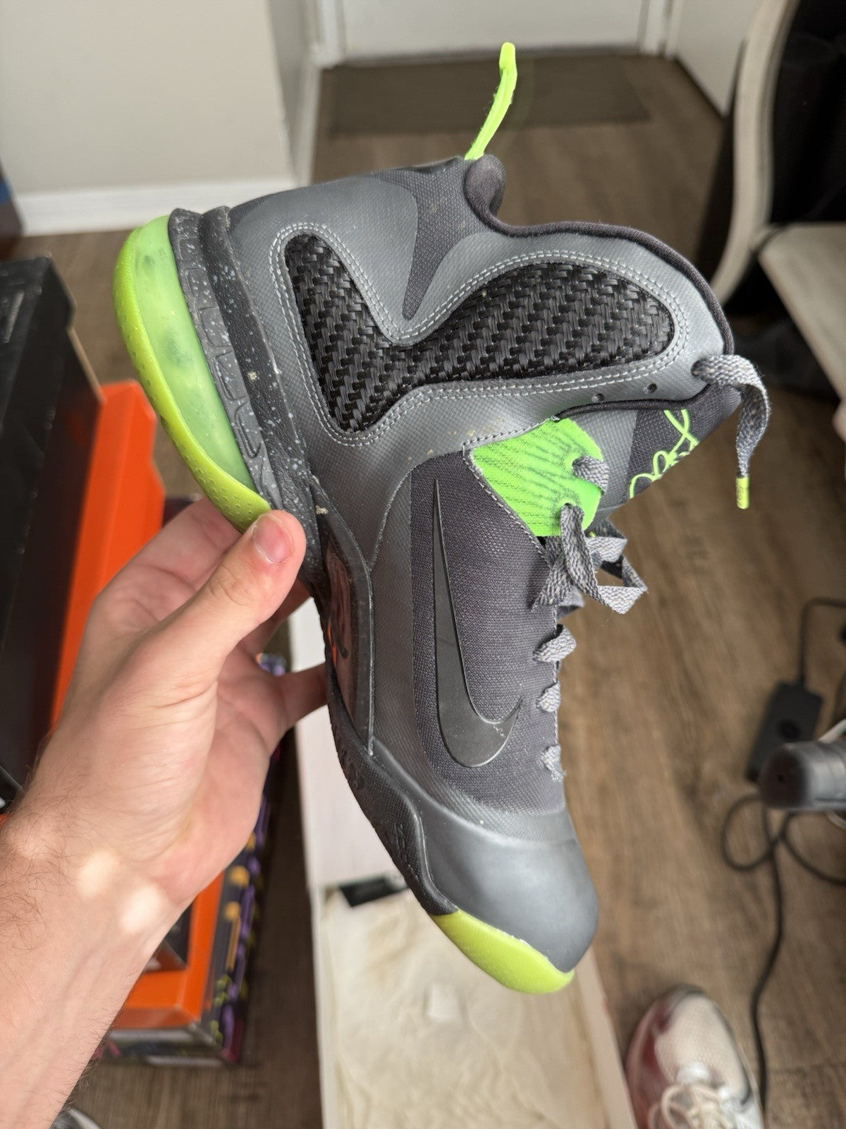 Size 9.5 - Lebron 9 Dunkman (minor seperation)