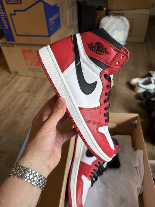 Size 8 - Jordan 1 Chicago (2015)