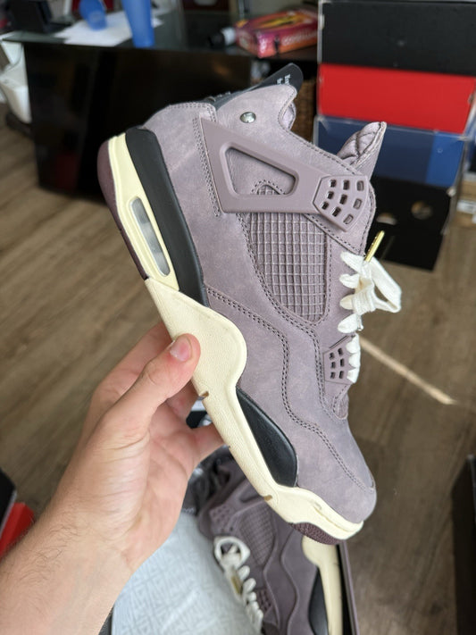 Size 10.5M - Jordan 4 Retro x A Ma Maniere Mid Violet Ore