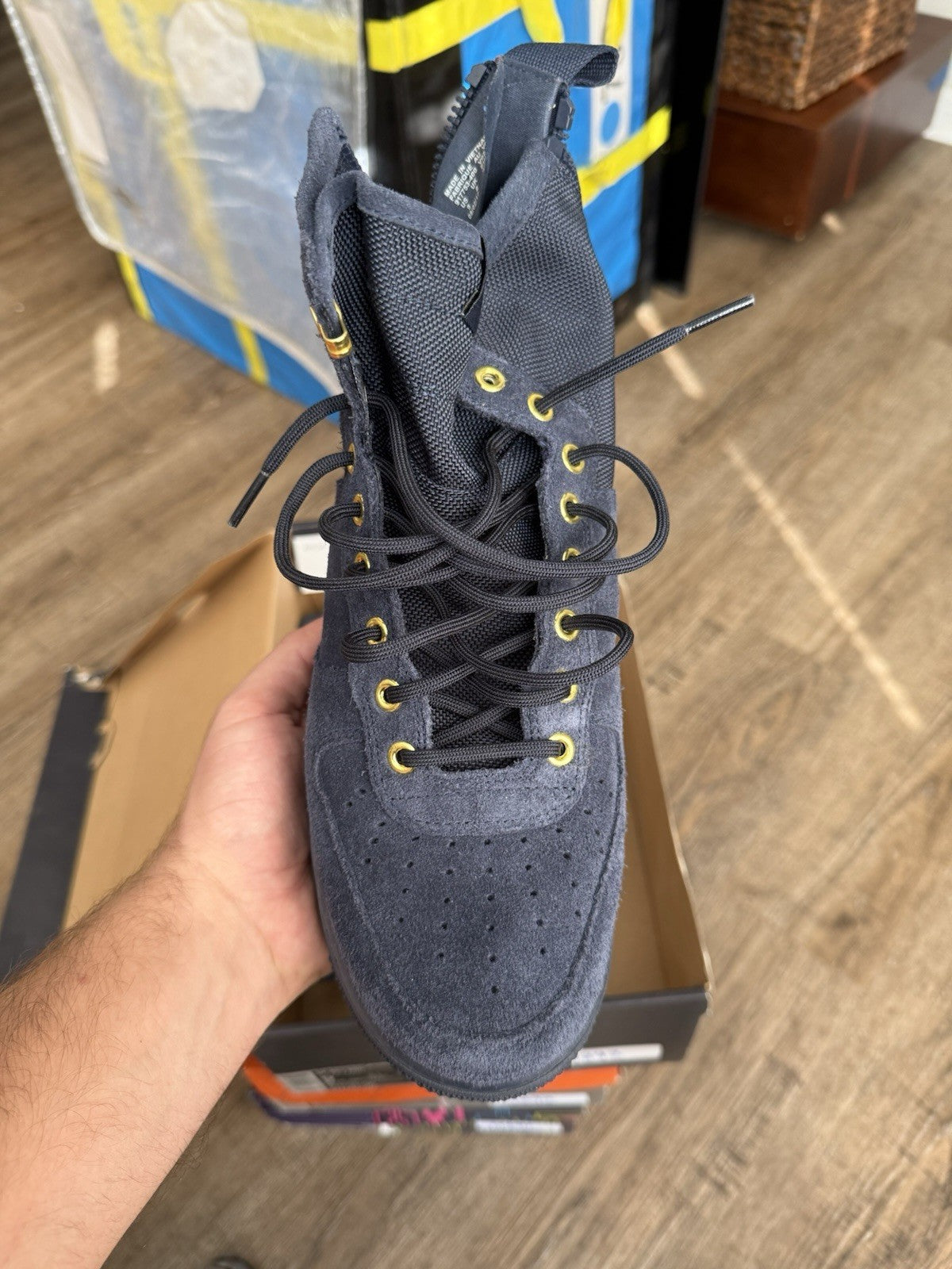 Size 9 - Air Force 1 Mid Obsidian Metallic Gold Utility