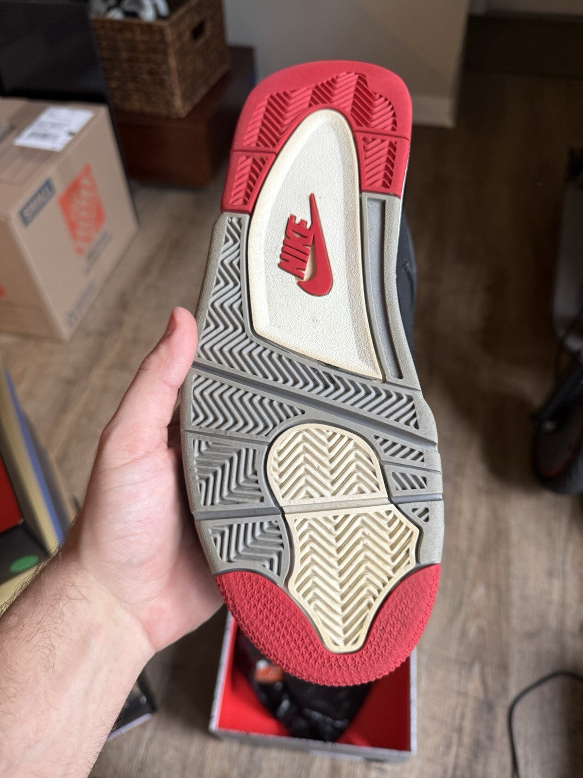 Size 9 - Jordan 4 Retro OG Mid Bred (2019)